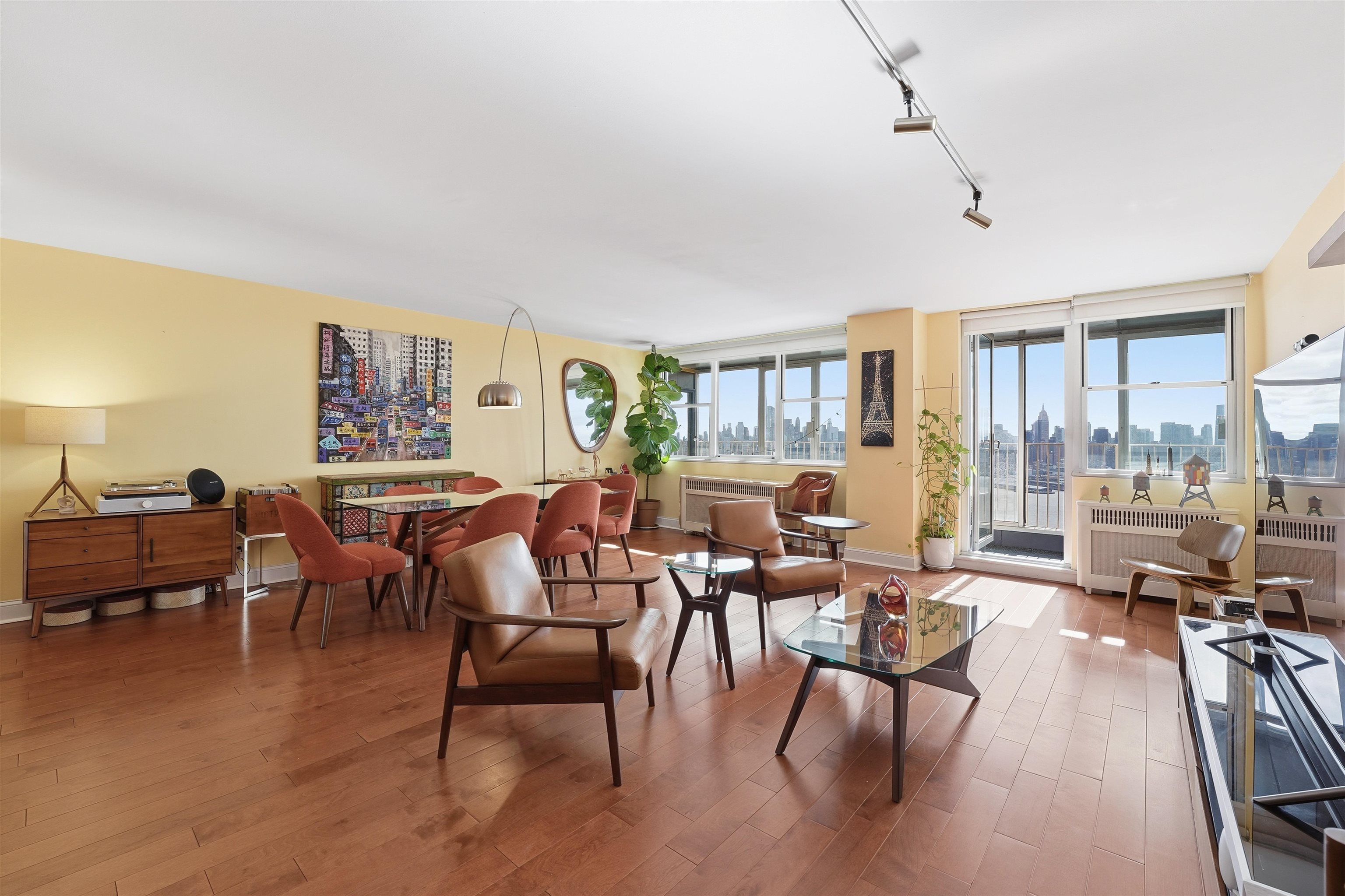 6040 BLVD EAST - Photo 1