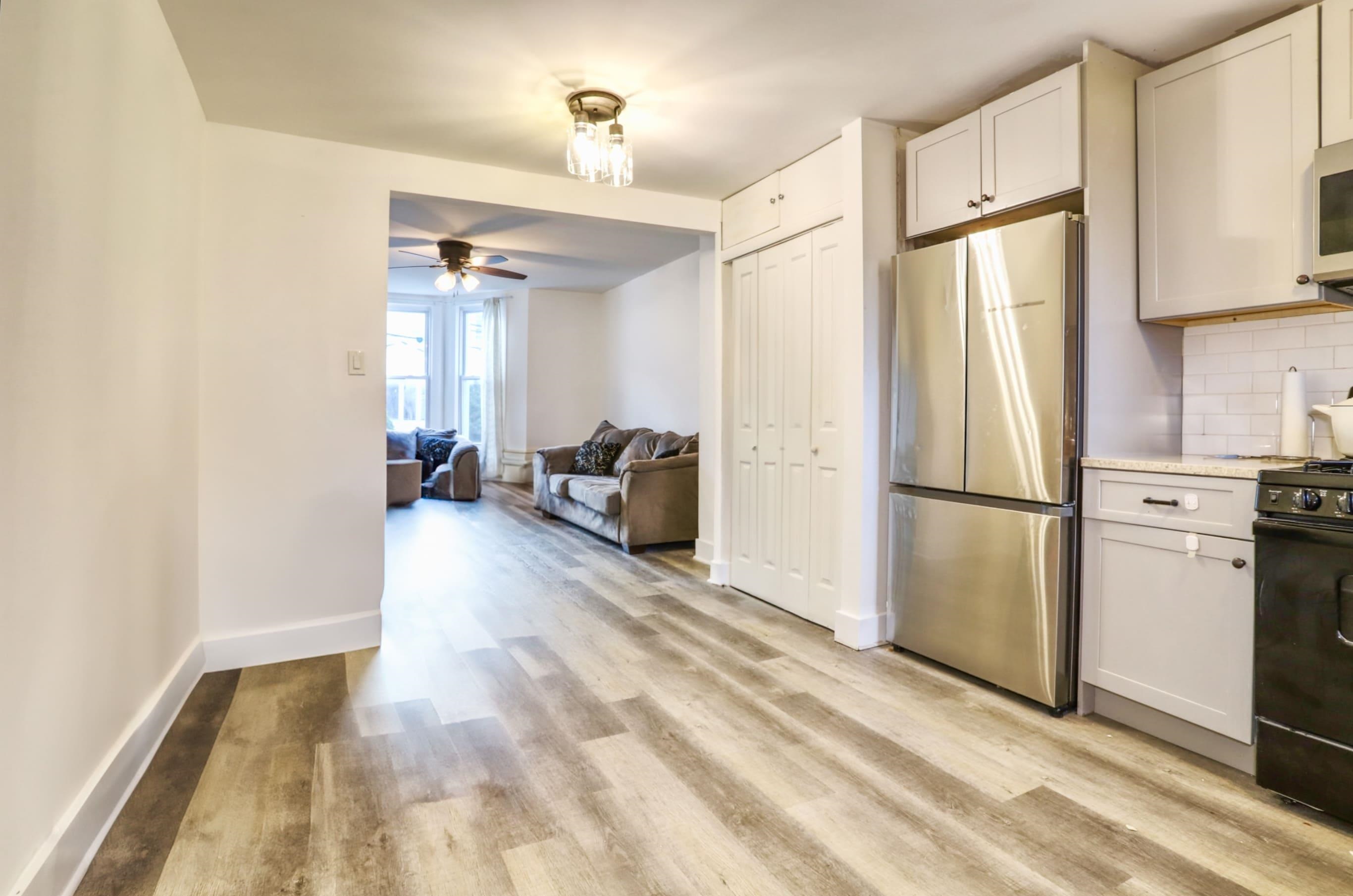 620 37TH ST - Photo 4