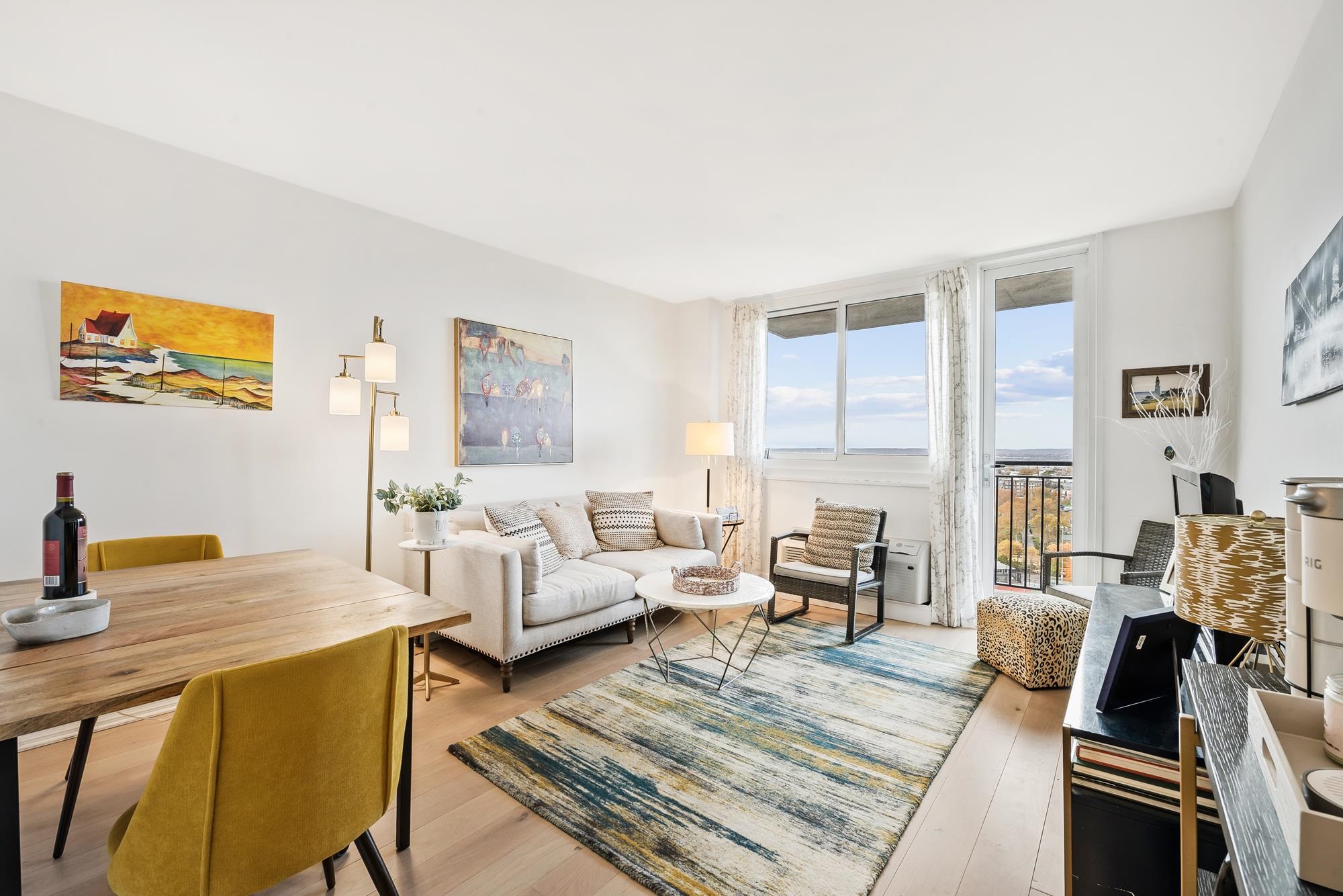 100 MANHATTAN AVE - Photo 2