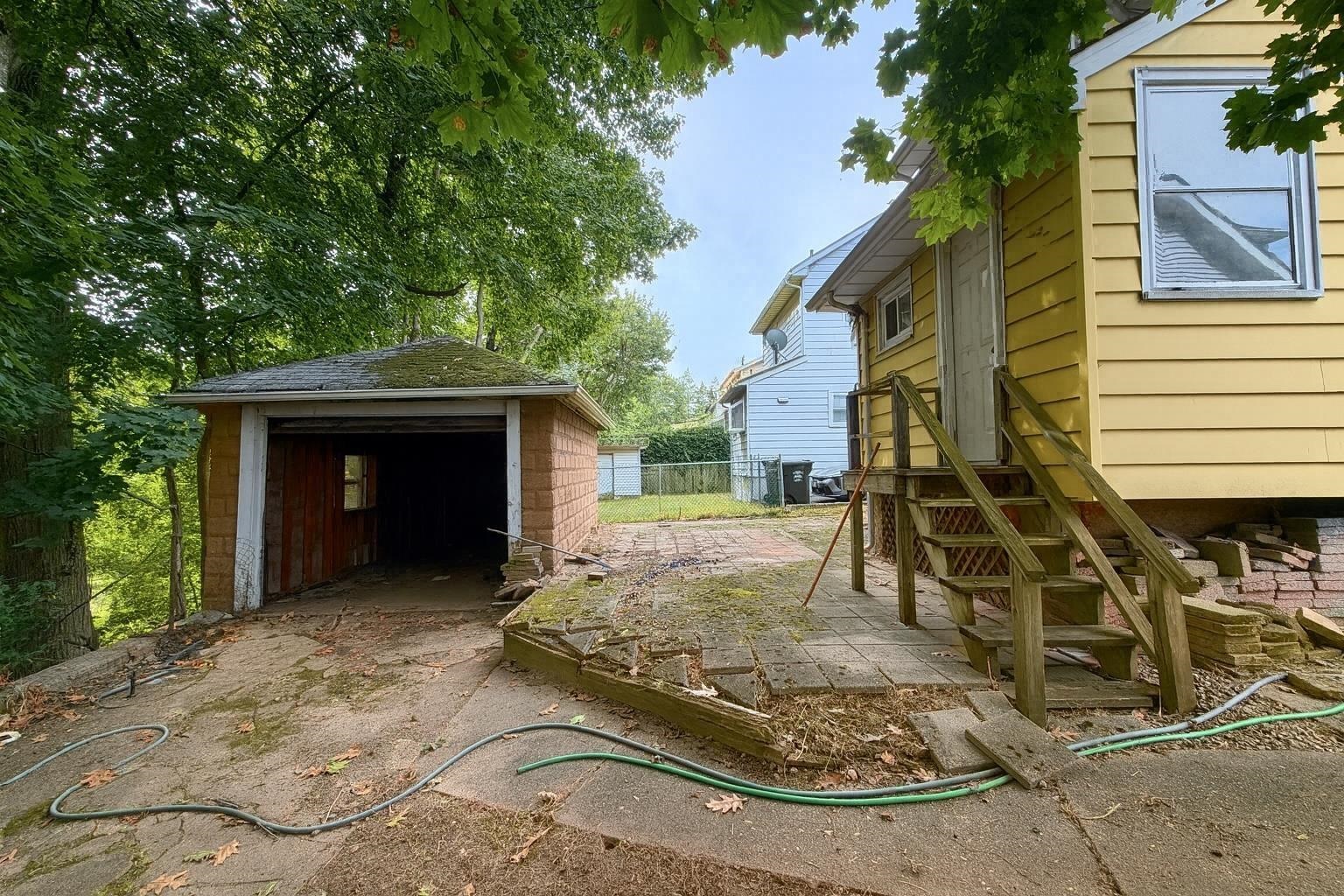 63 LAKESIDE DR - Photo 5