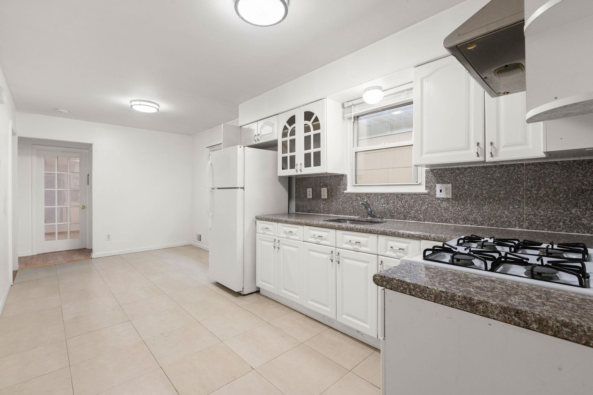 133 SUSSEX ST - Photo 3