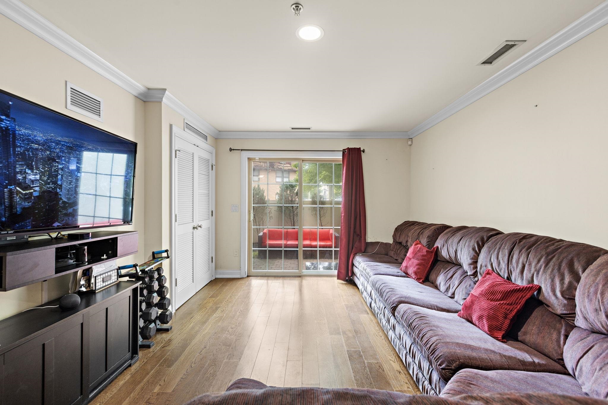 1625 PATERSON PLANK RD - Photo 3