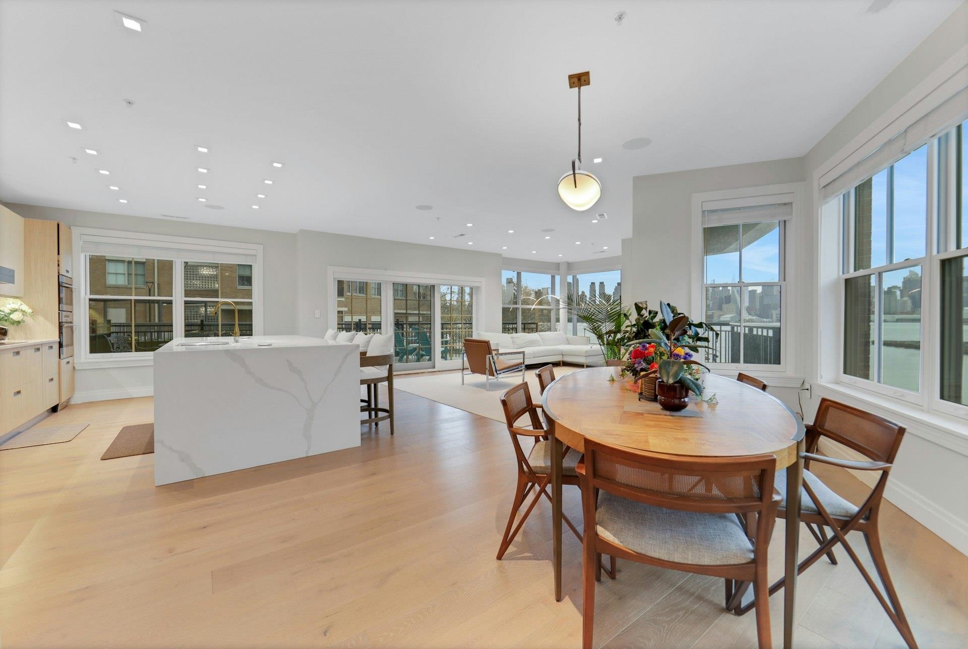 22 AVENUE AT PORT IMPERIAL - Photo 3