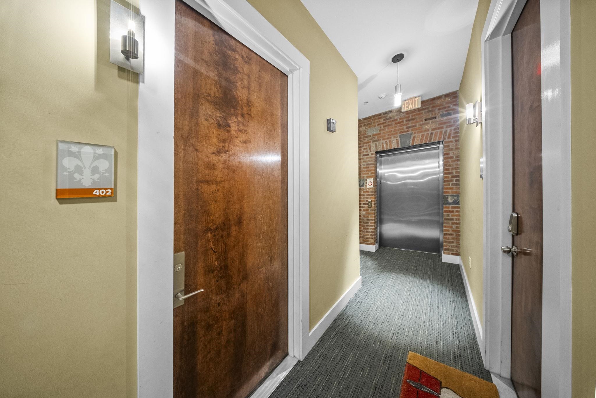 650 MONTGOMERY ST - Photo 4