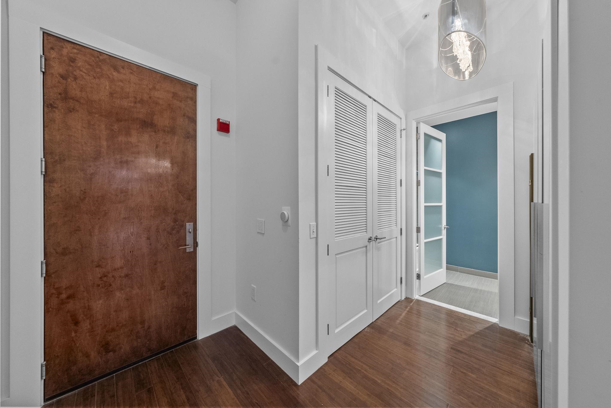 650 MONTGOMERY ST - Photo 5