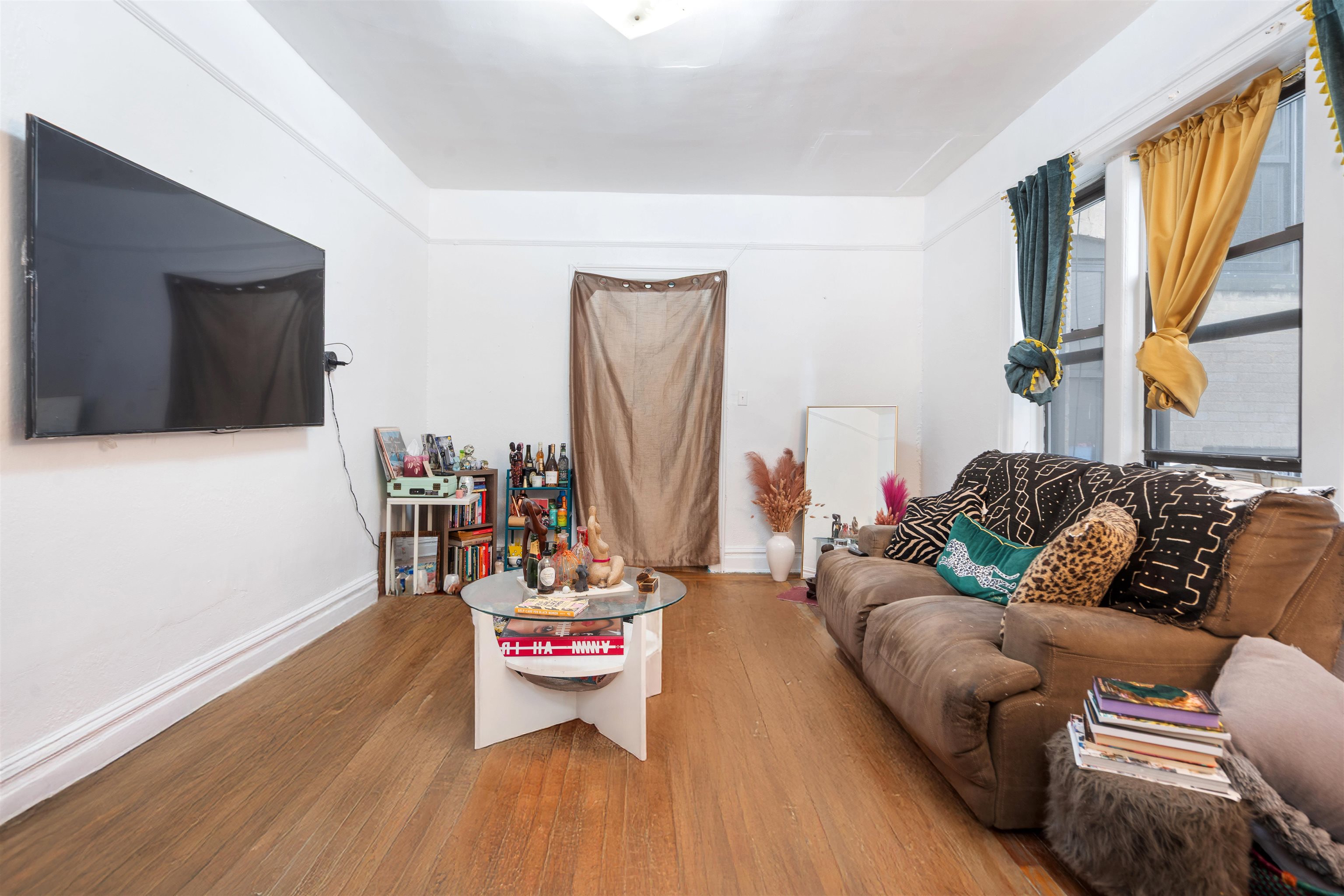 270 HARRISON AVE - Photo 2