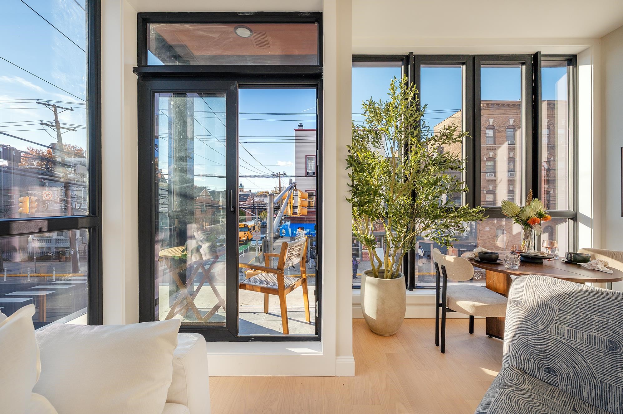 10 SOUTH ST - Photo 5