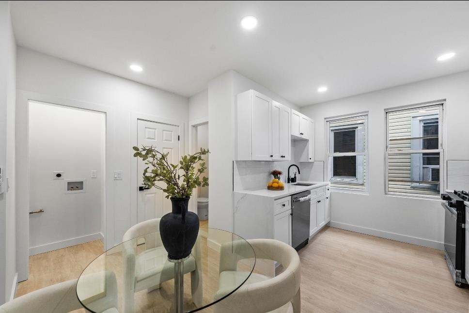 336a DANFORTH AVE - Photo 3