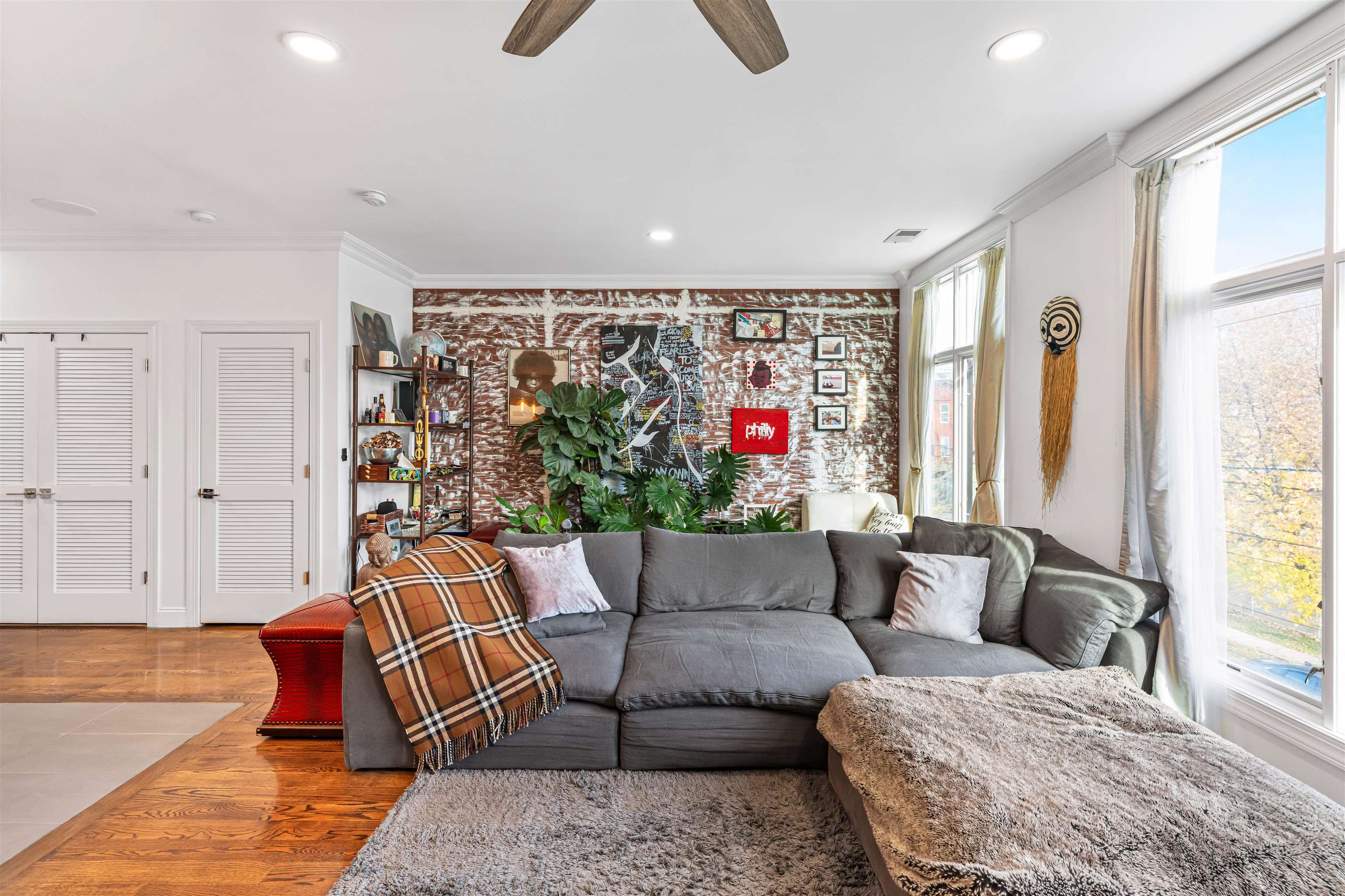 193 HALLADAY ST - Photo 4