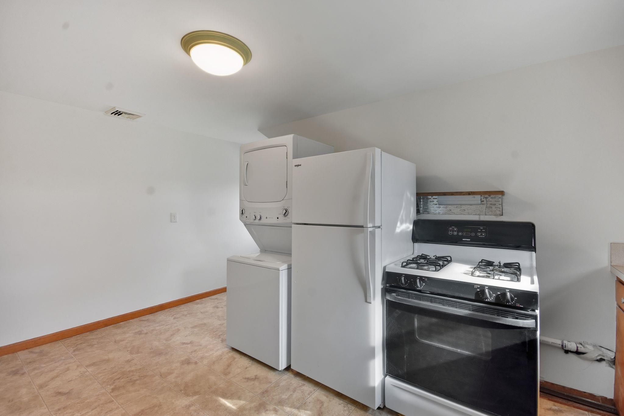 2060 MOUNTAIN AVE - Photo 5