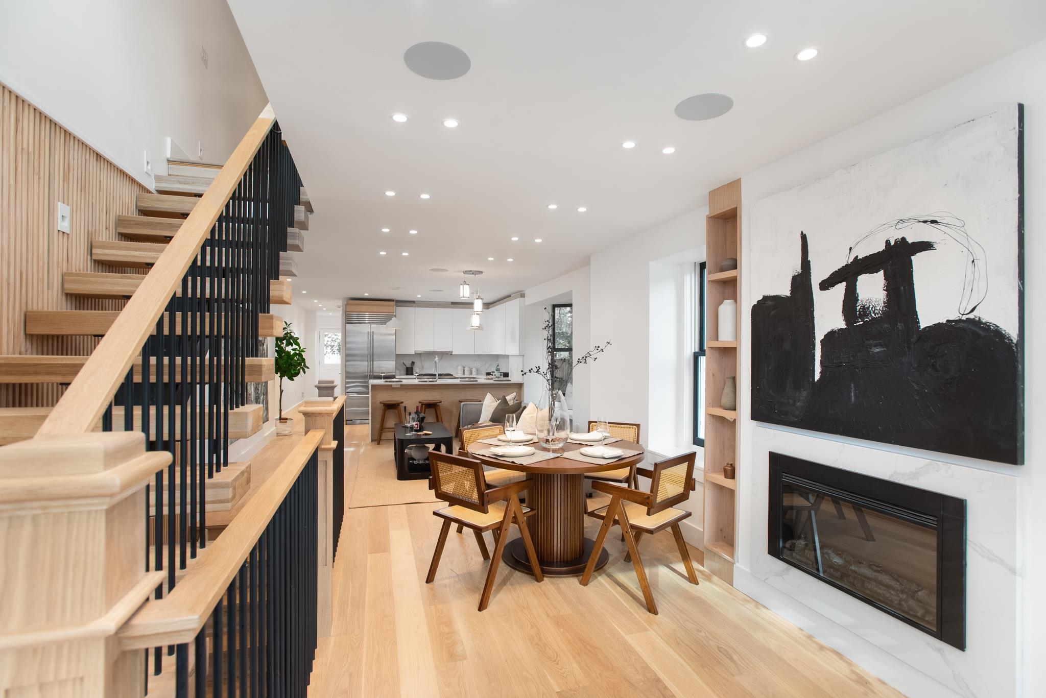 274 7TH ST - Photo 3