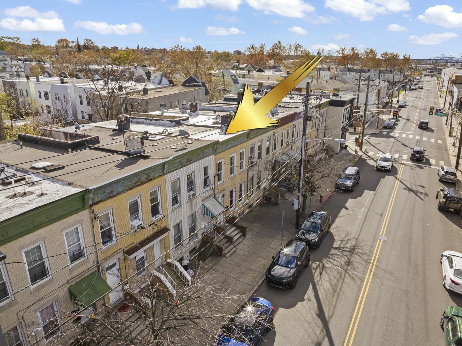 142 WEST SIDE AVE - Photo 2