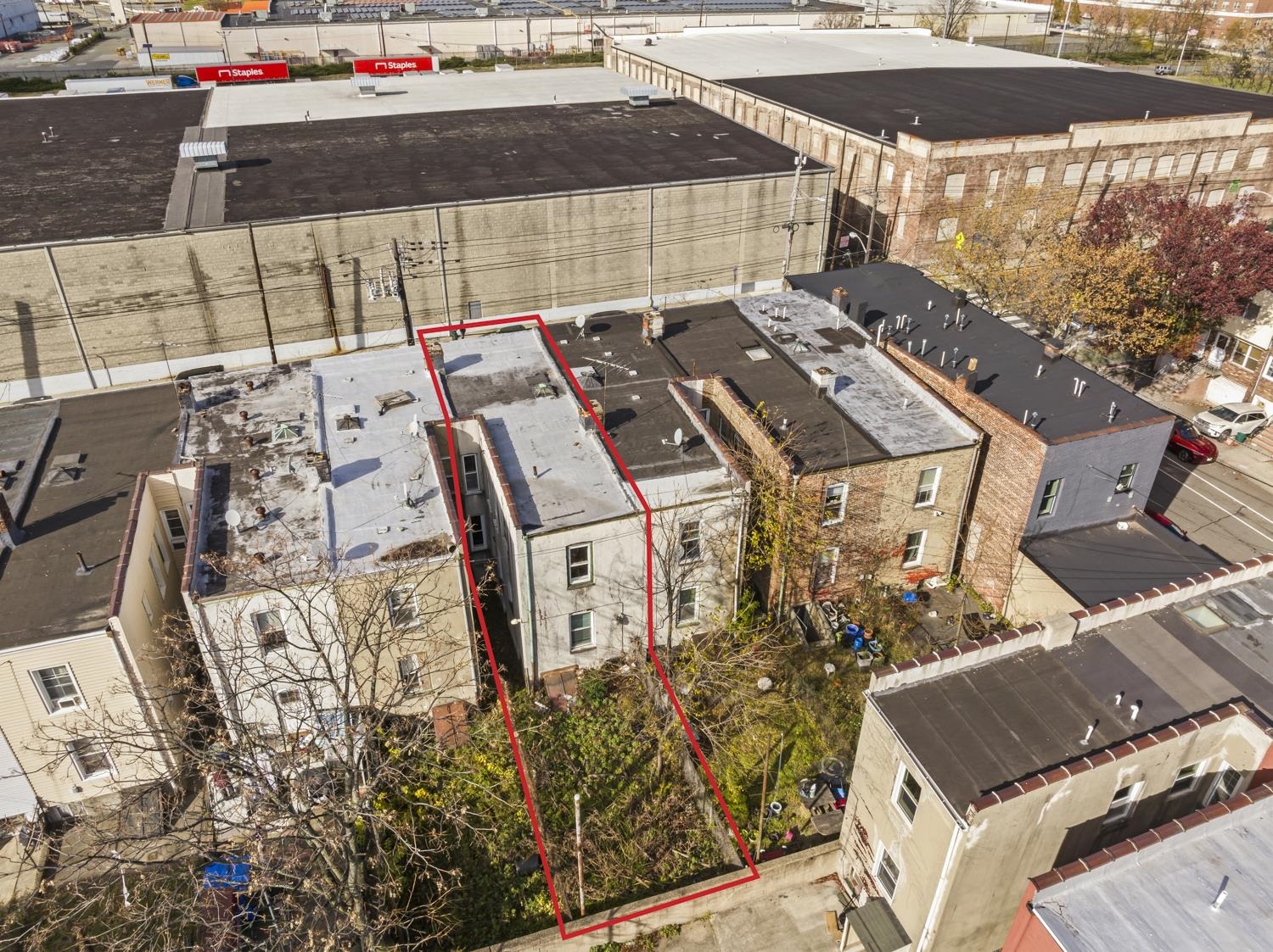 142 WEST SIDE AVE - Photo 3