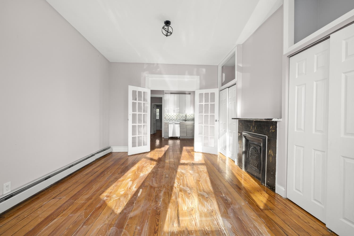 122 18TH ST - Photo 5