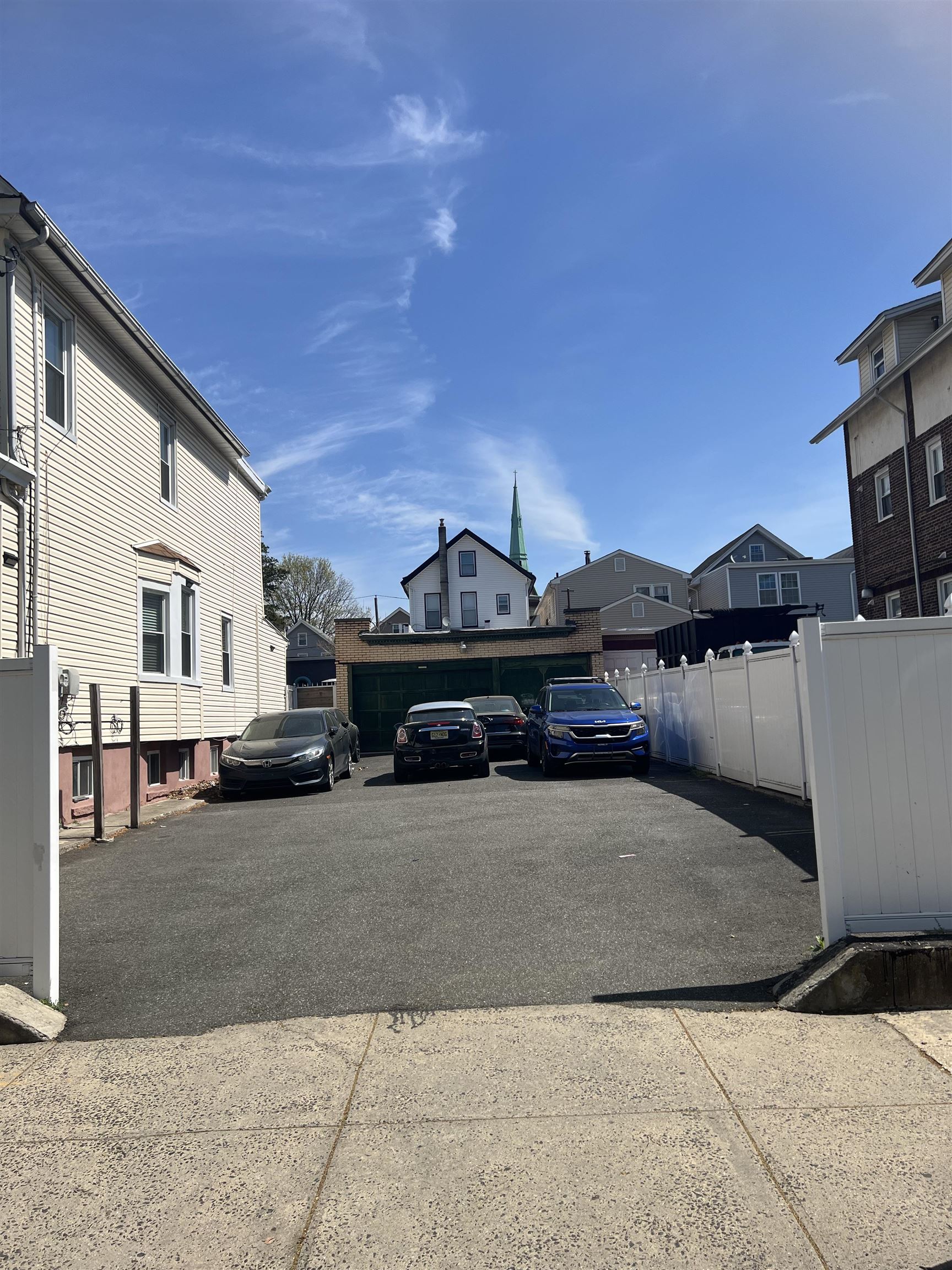 86-84 BARTHOLDI AVE - Photo 2