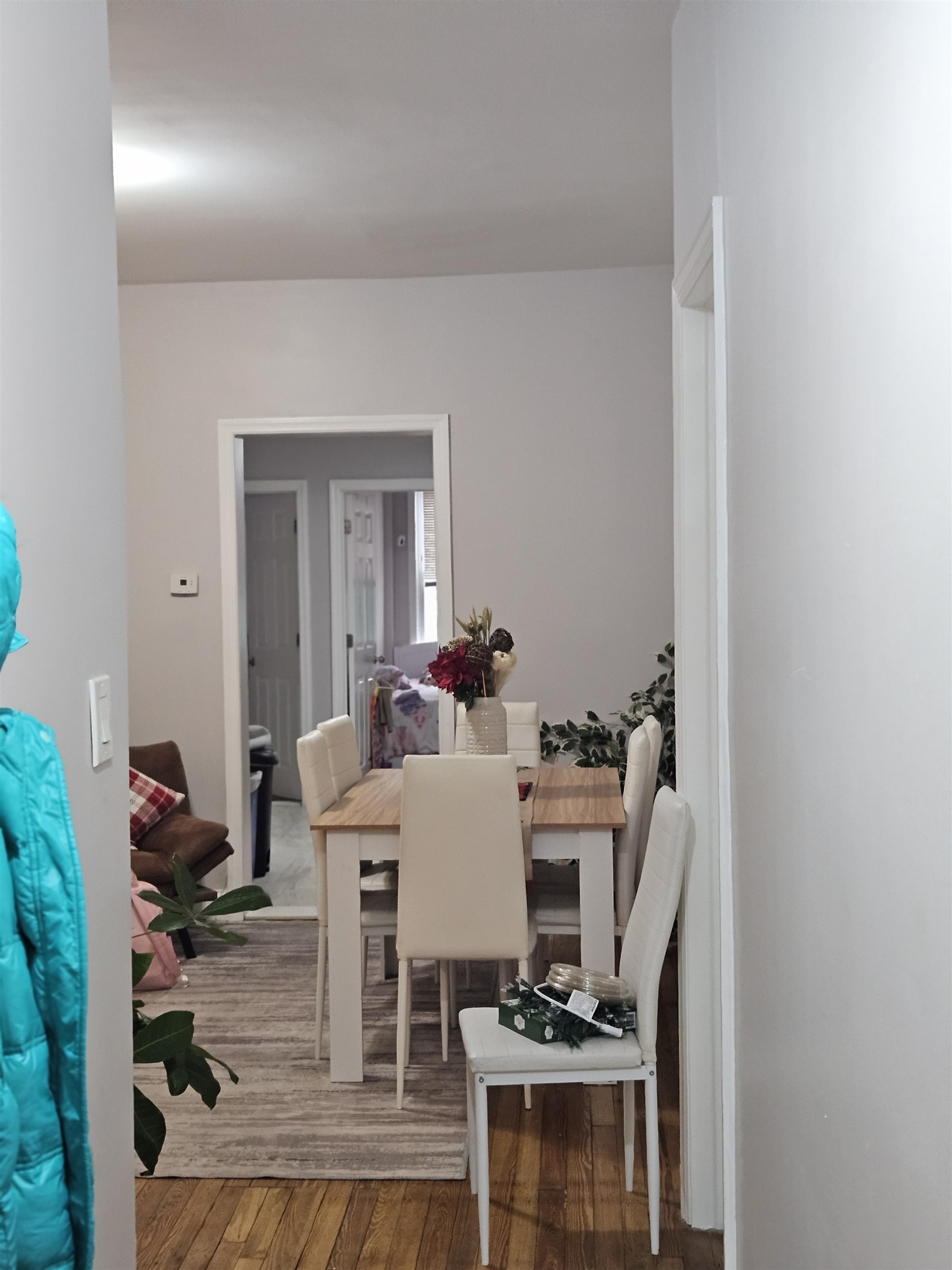 12 WRIGHT AVE - Photo 5