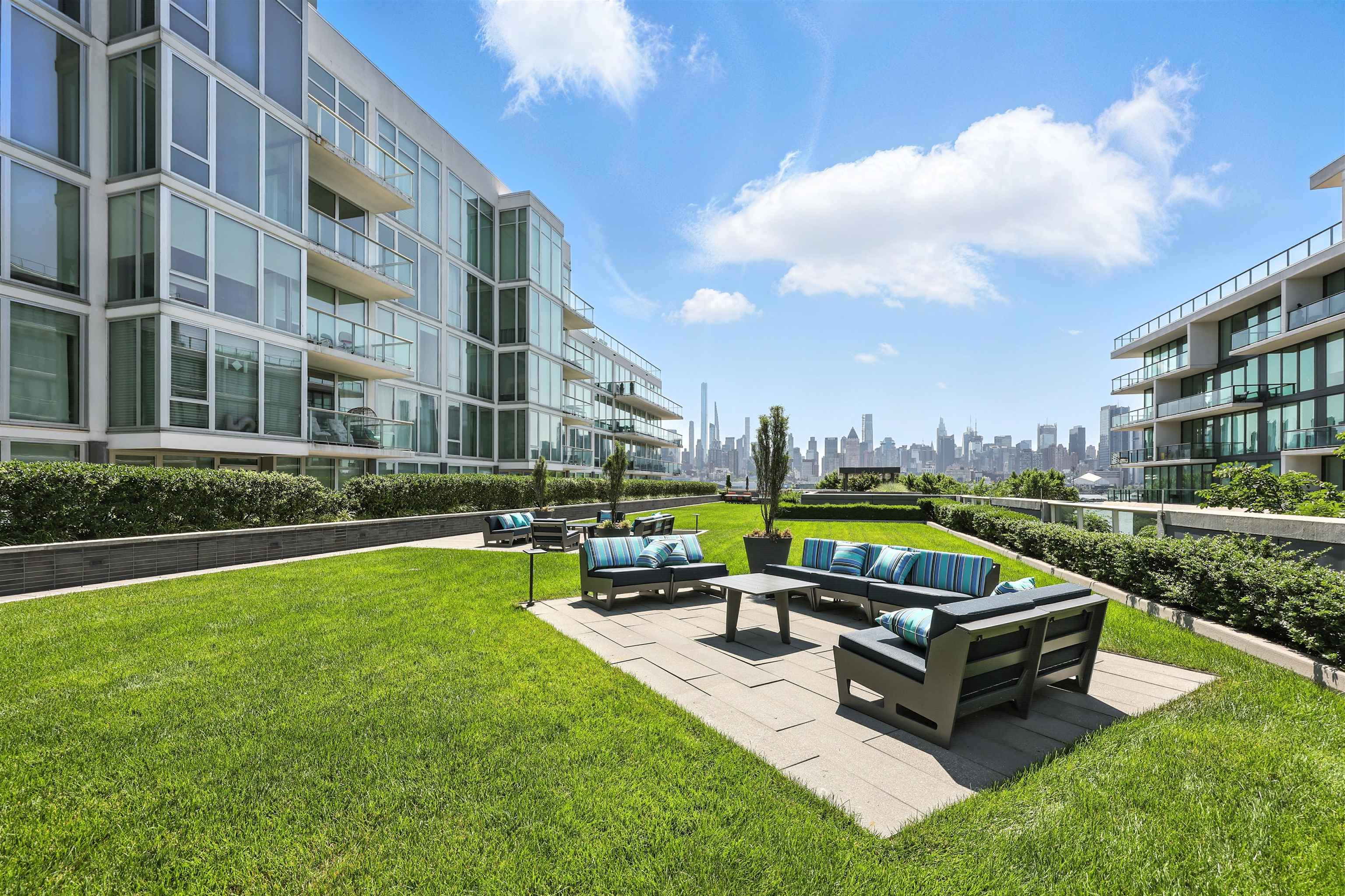 1000 AVENUE AT PORT IMPERIAL #703