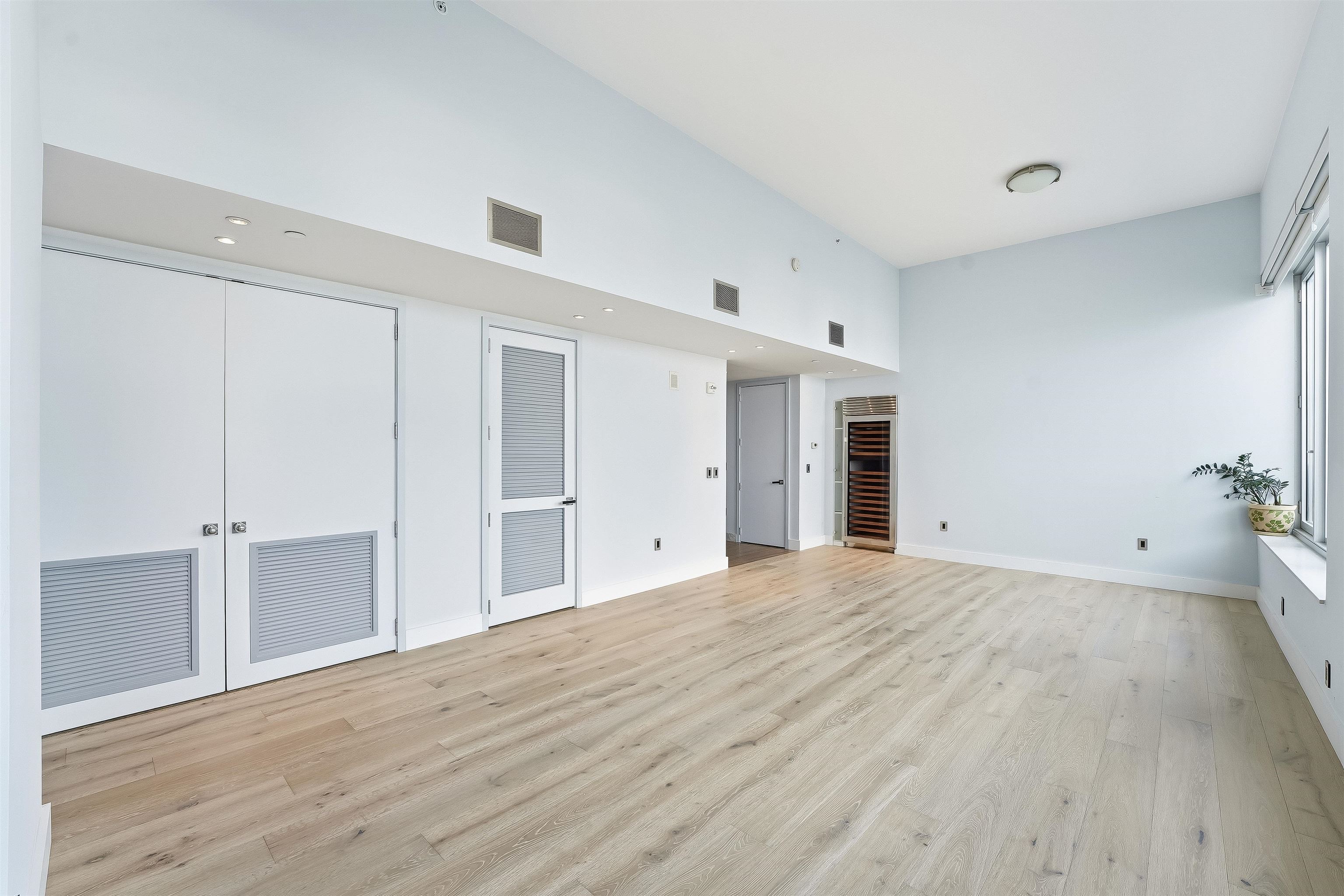 1000 AVENUE AT PORT IMPERIAL #703