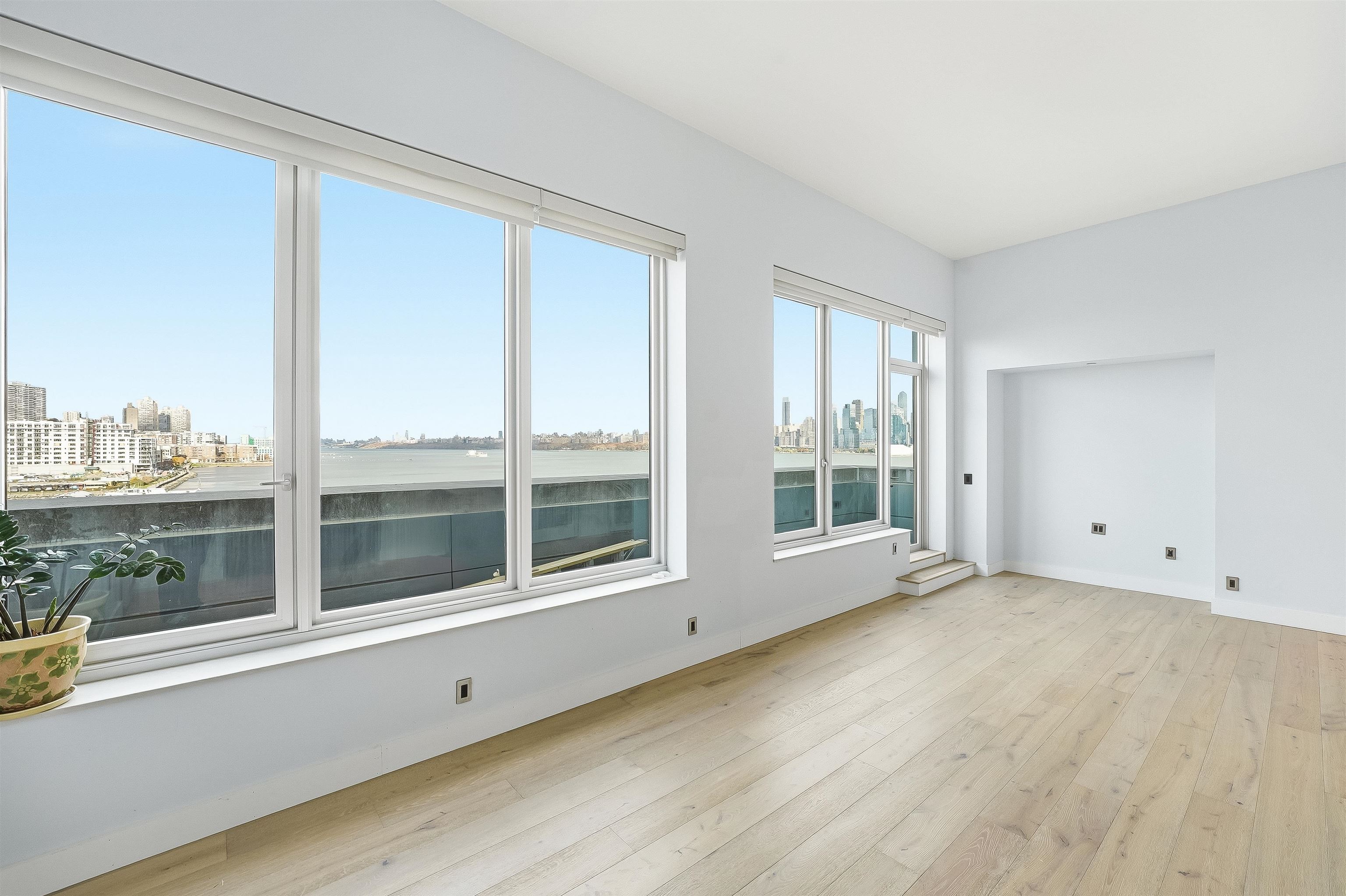 1000 AVENUE AT PORT IMPERIAL #703