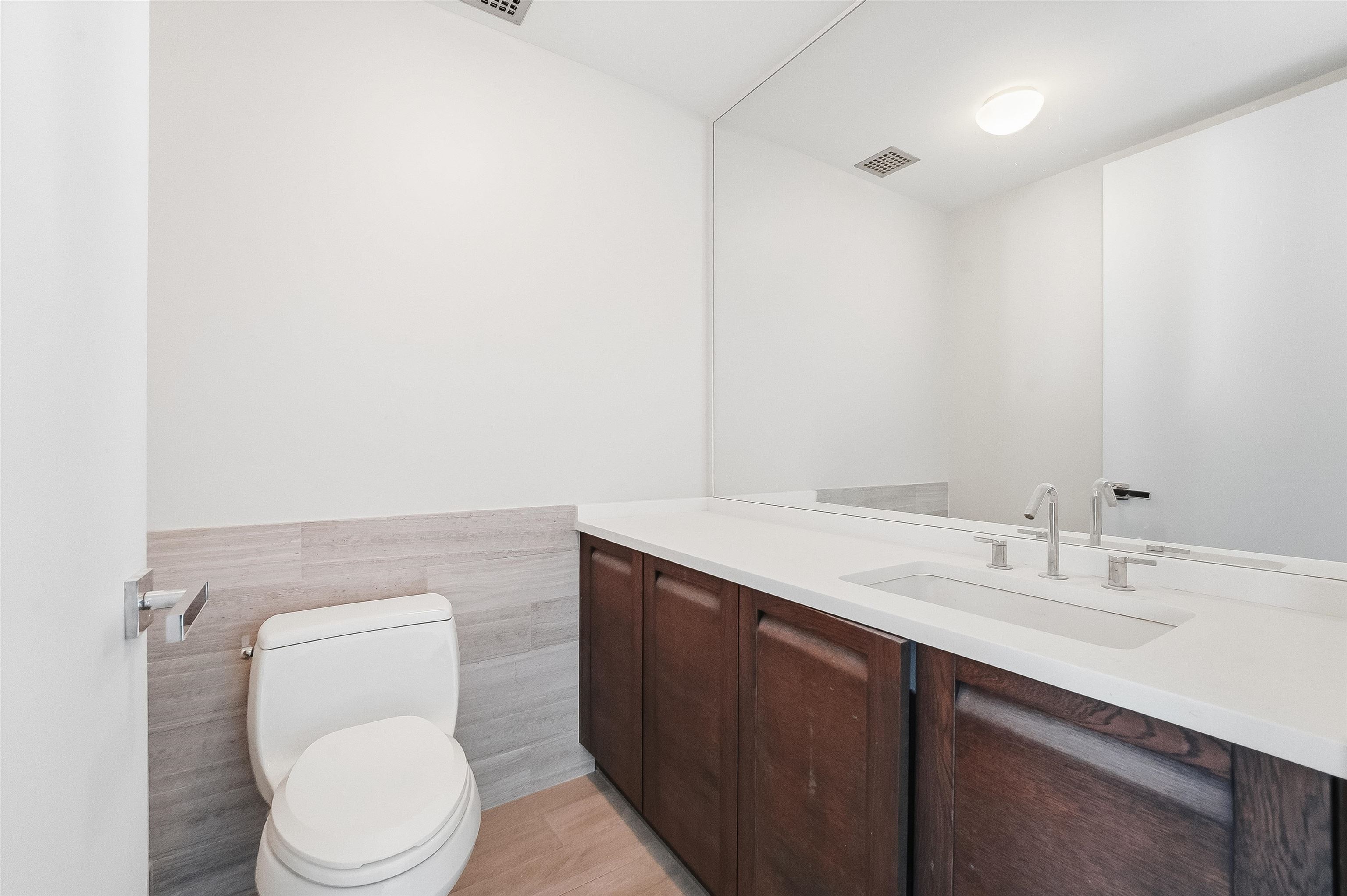 1000 AVENUE AT PORT IMPERIAL #703