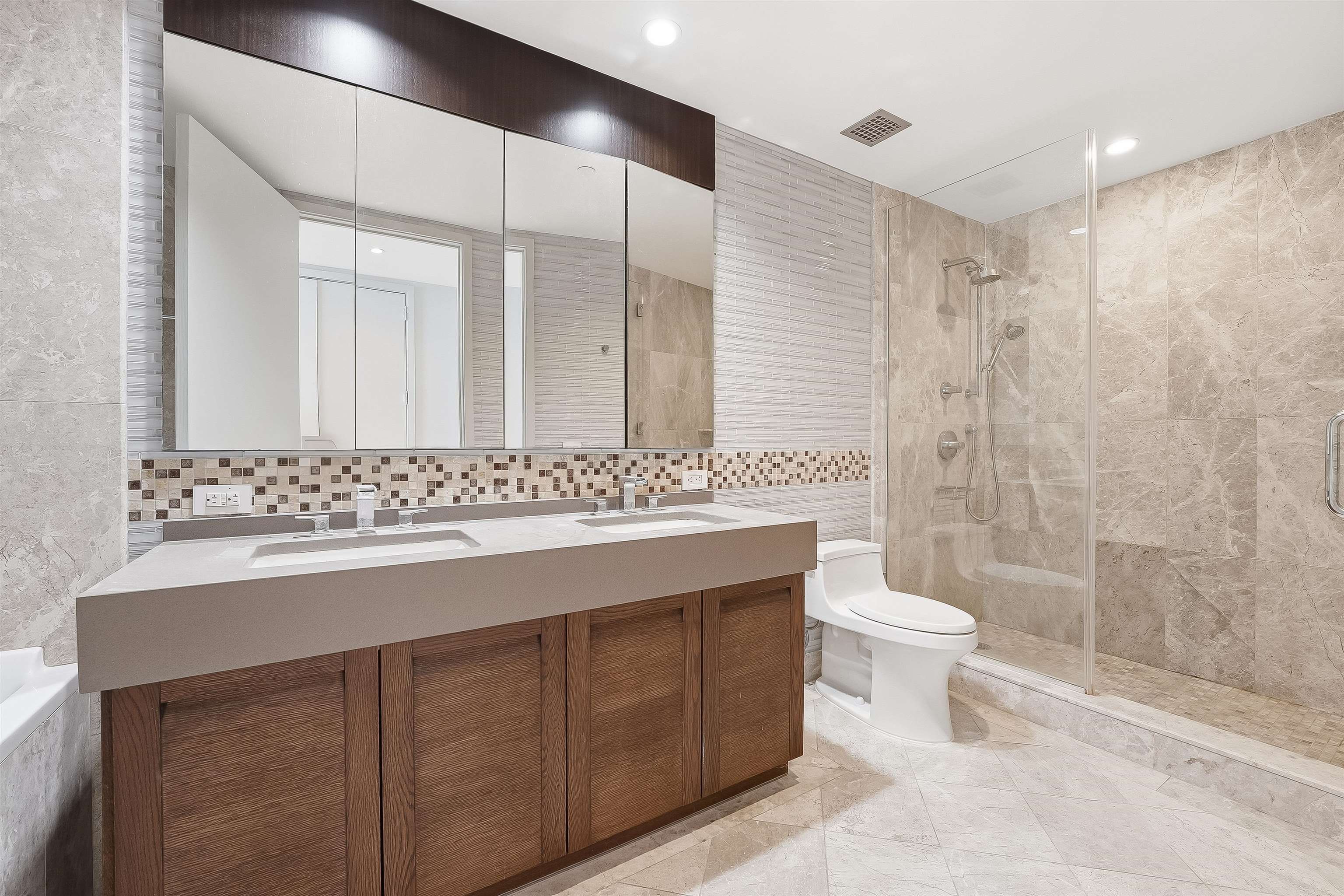 1000 AVENUE AT PORT IMPERIAL #703