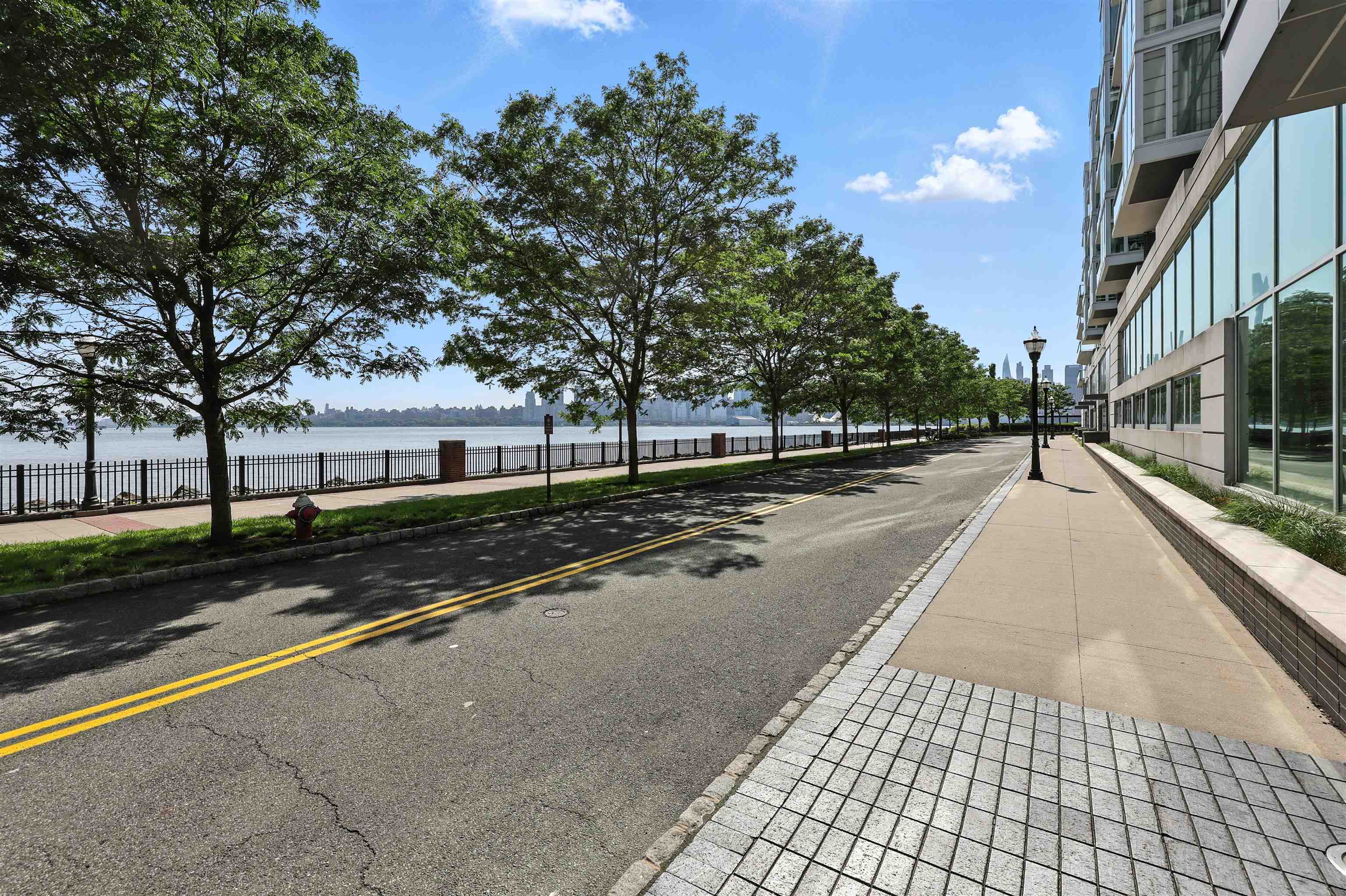 1000 AVENUE AT PORT IMPERIAL #703