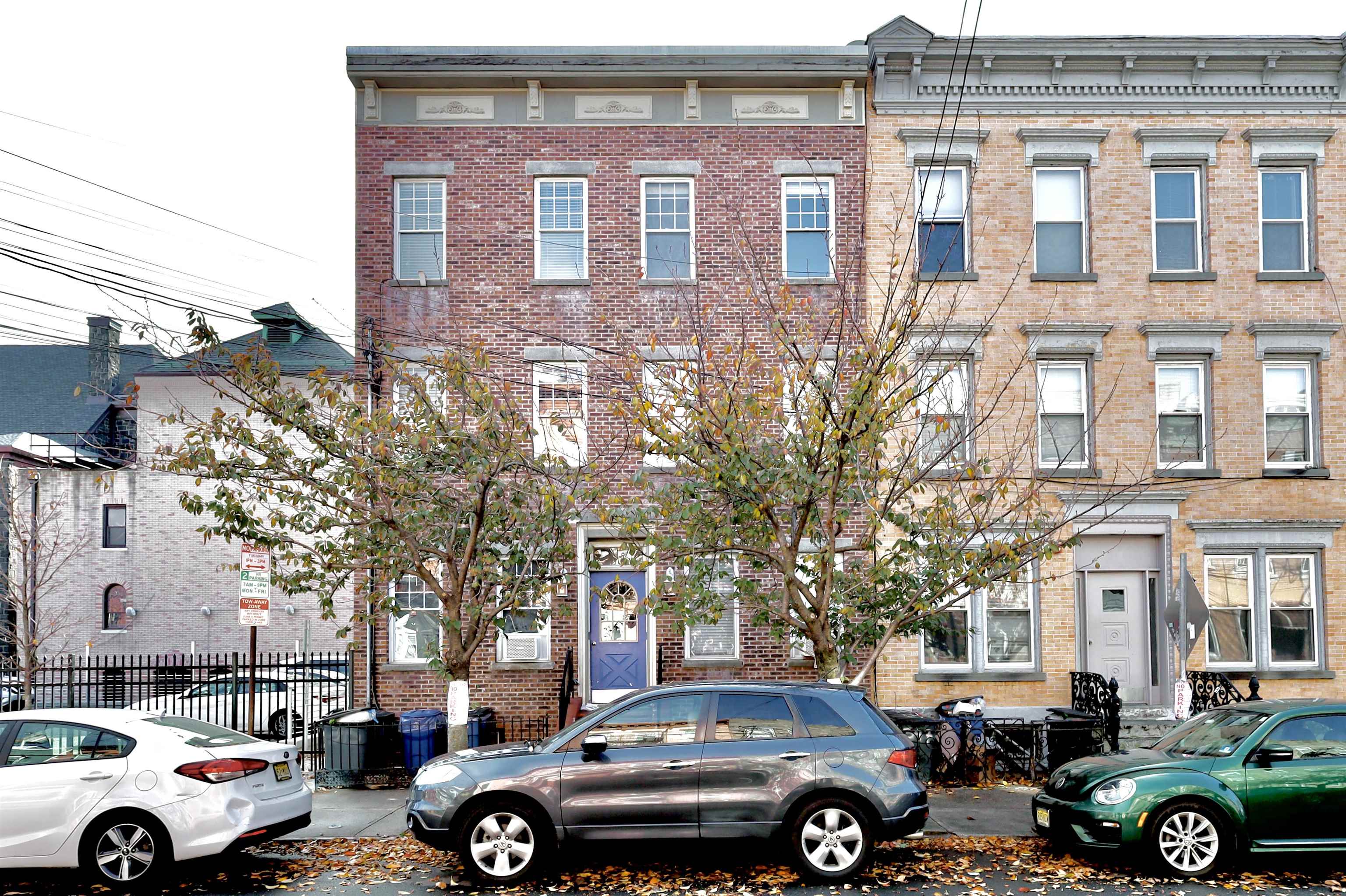 345 7TH ST - Photo 1