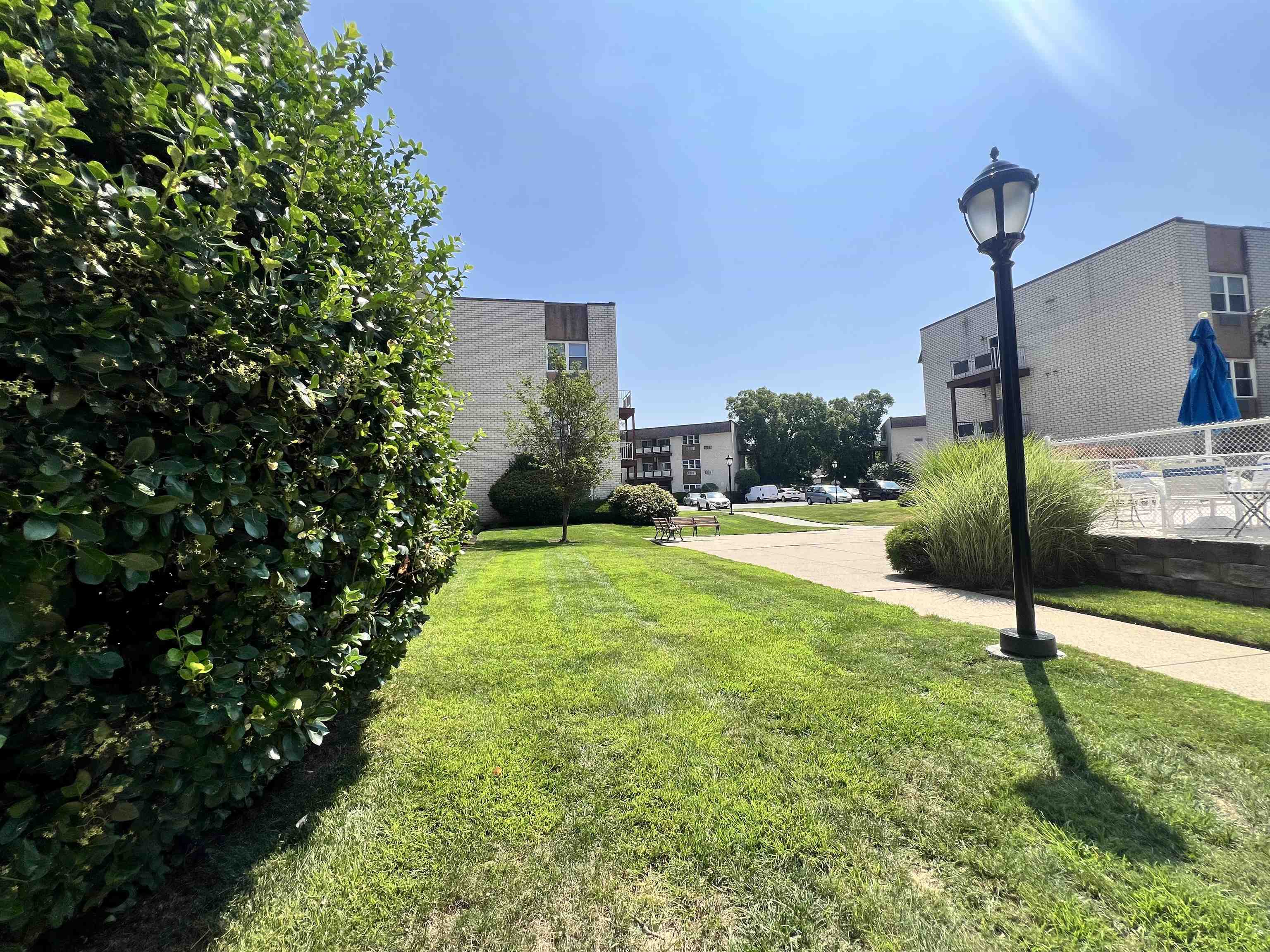 1111 RIVER RD - Photo 4