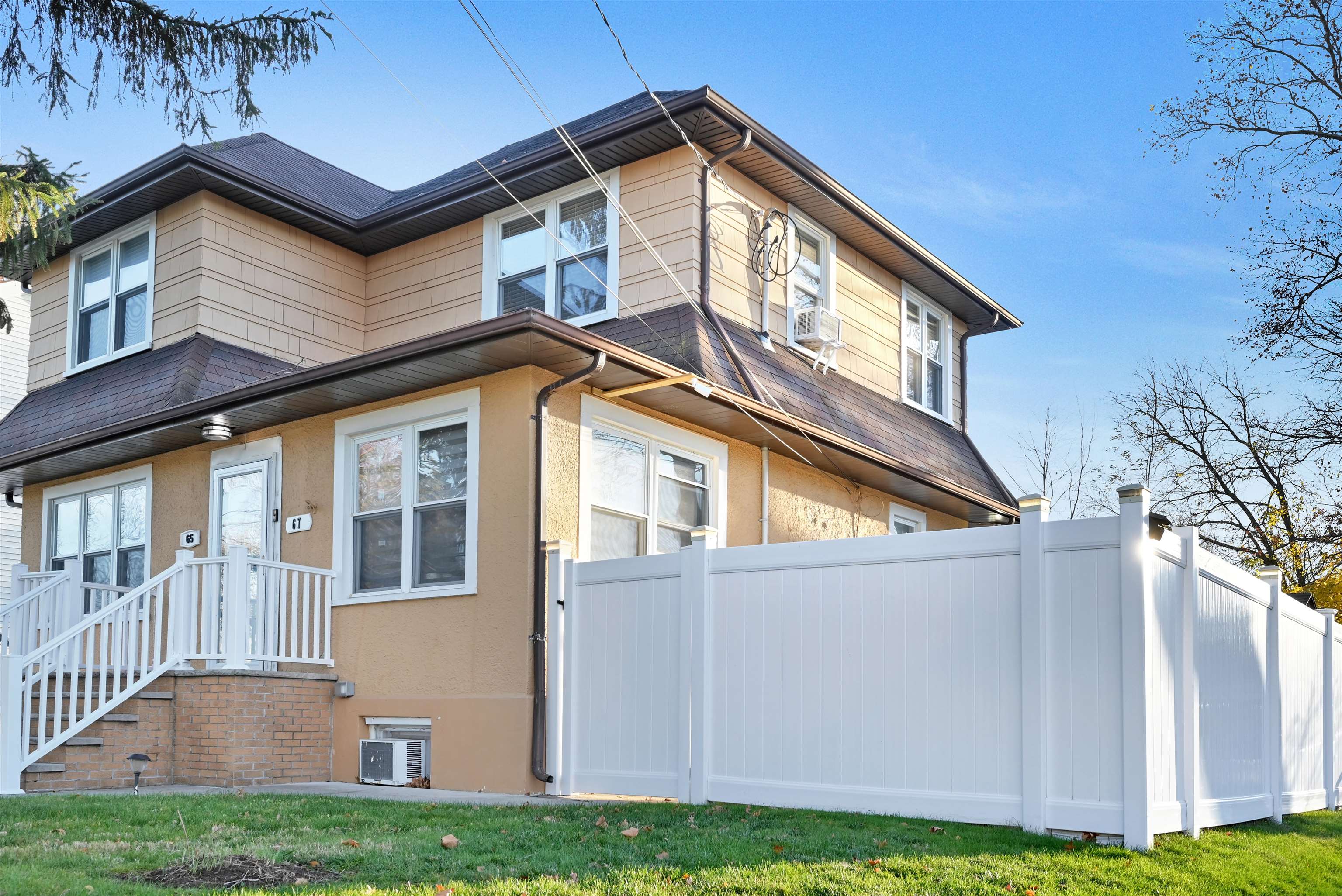 67 SPRING VALLEY AVE - Photo 2