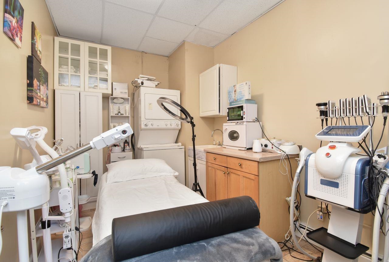 358 BROADWAY - Photo 4