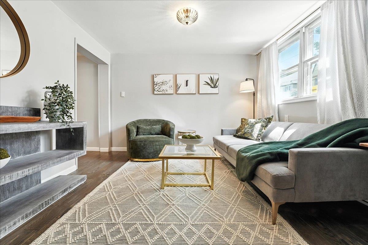 221 TERRACE AVE - Photo 1