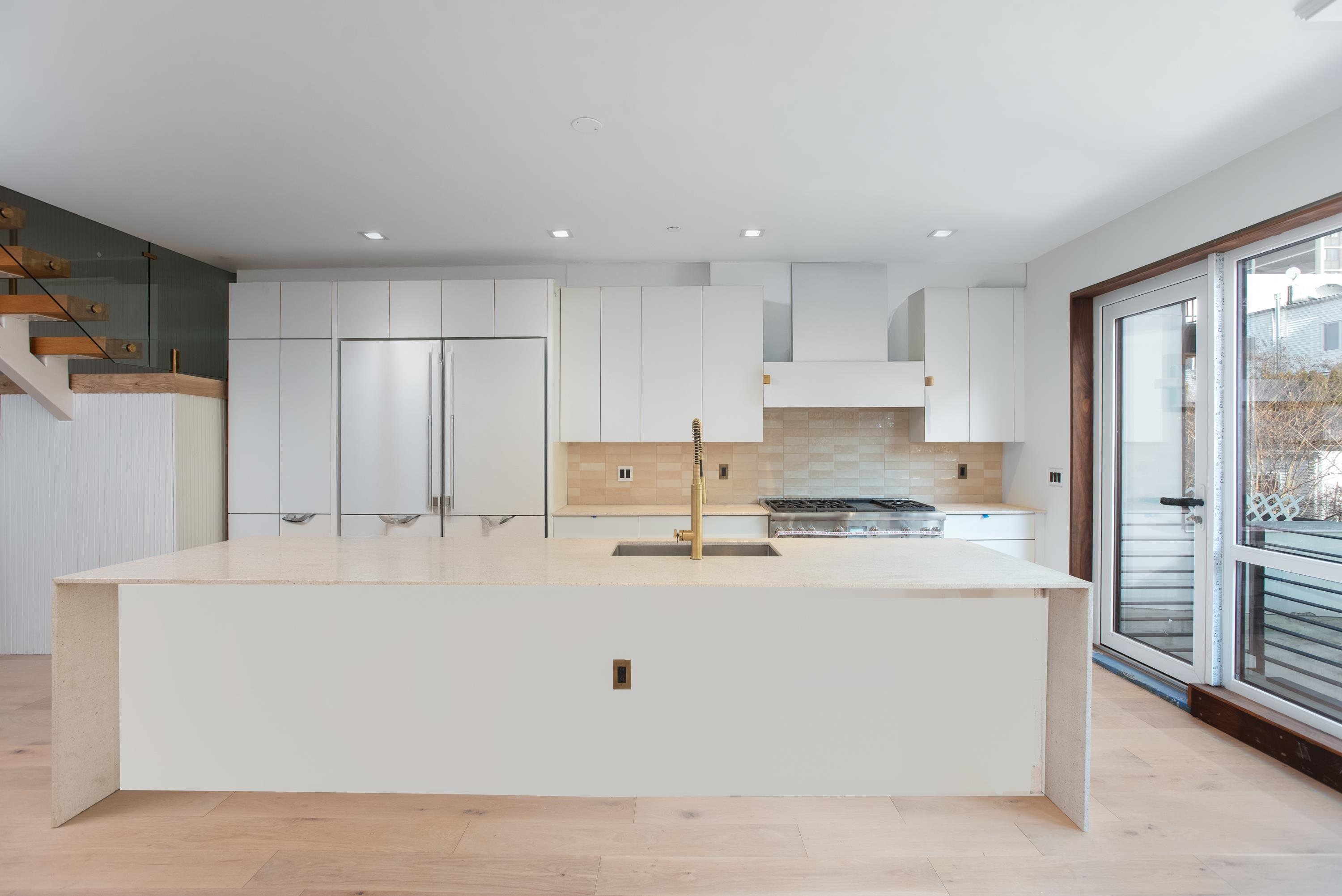 87 JEFFERSON ST - Photo 4