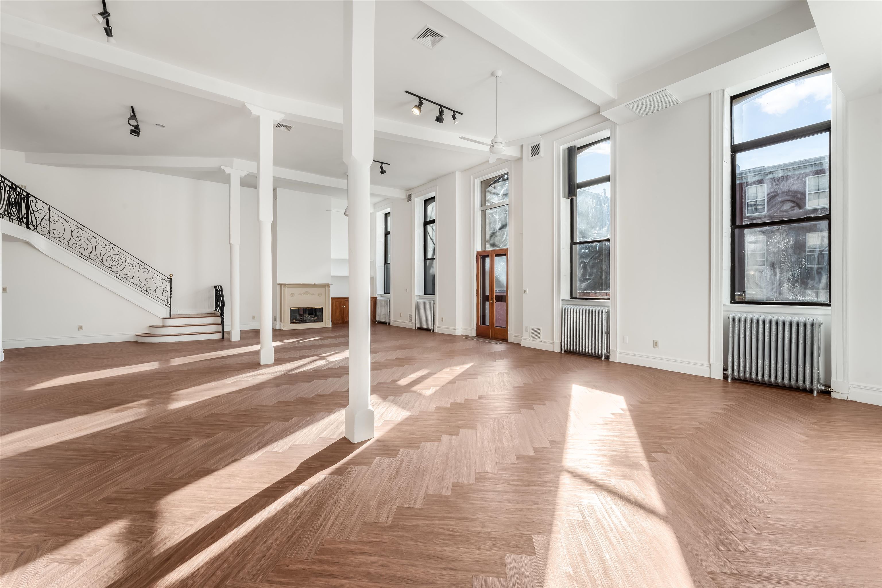 299 PAVONIA AVE - Photo 3