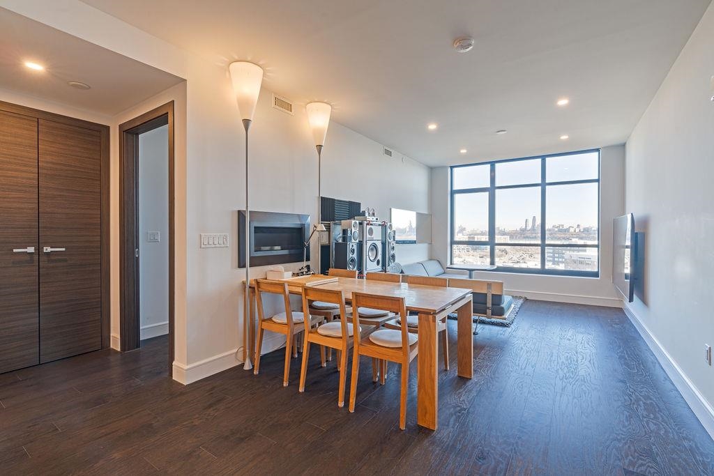 8701 CHURCHILL RD - Photo 3