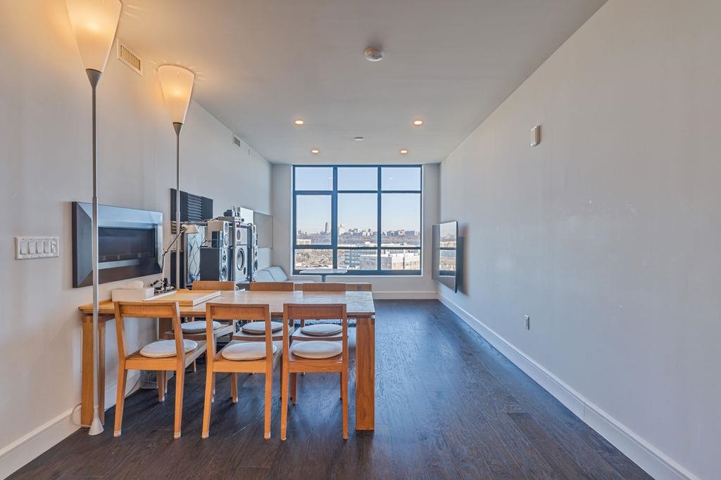 8701 CHURCHILL RD - Photo 4