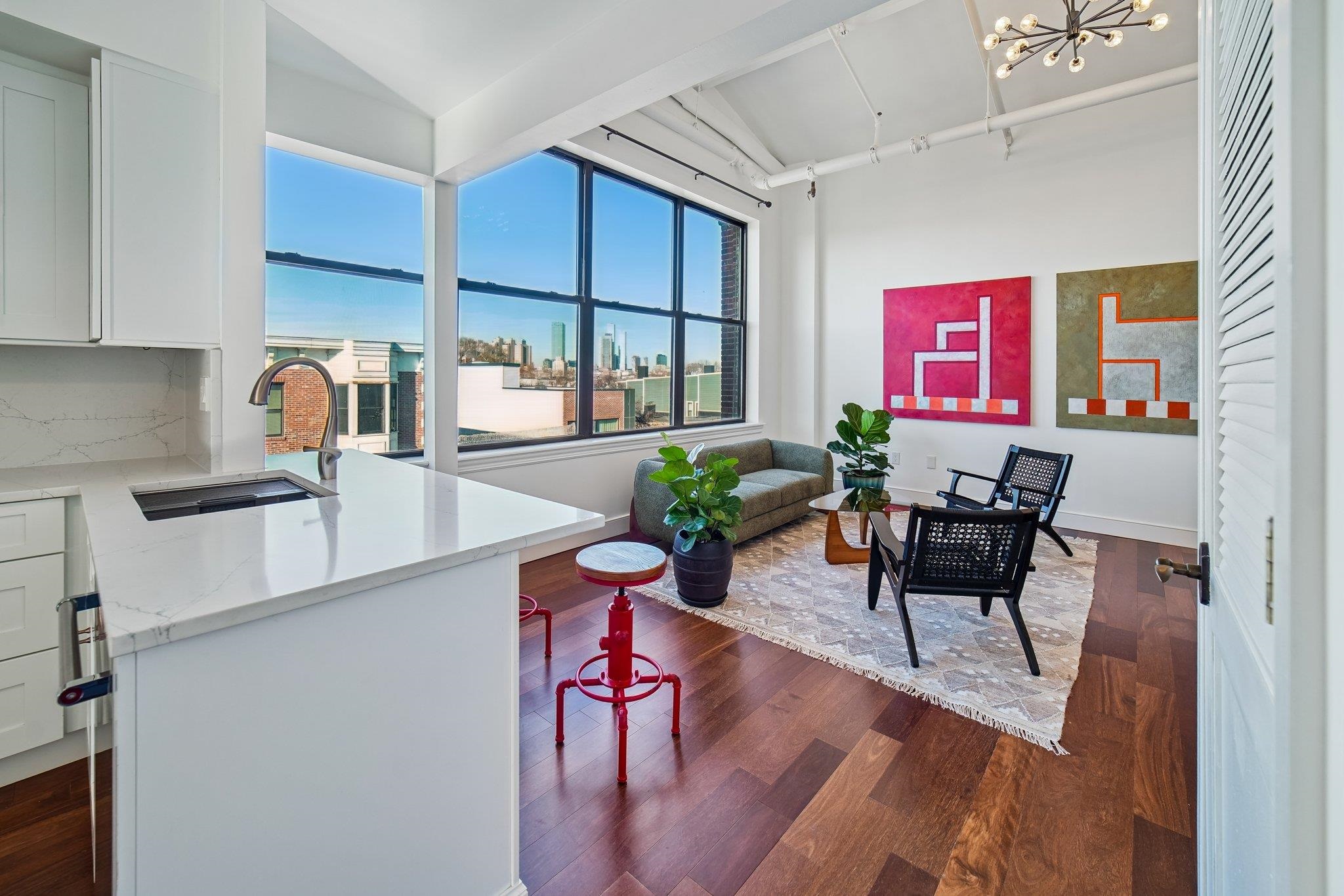 300 COMMUNIPAW AVE - Photo 3