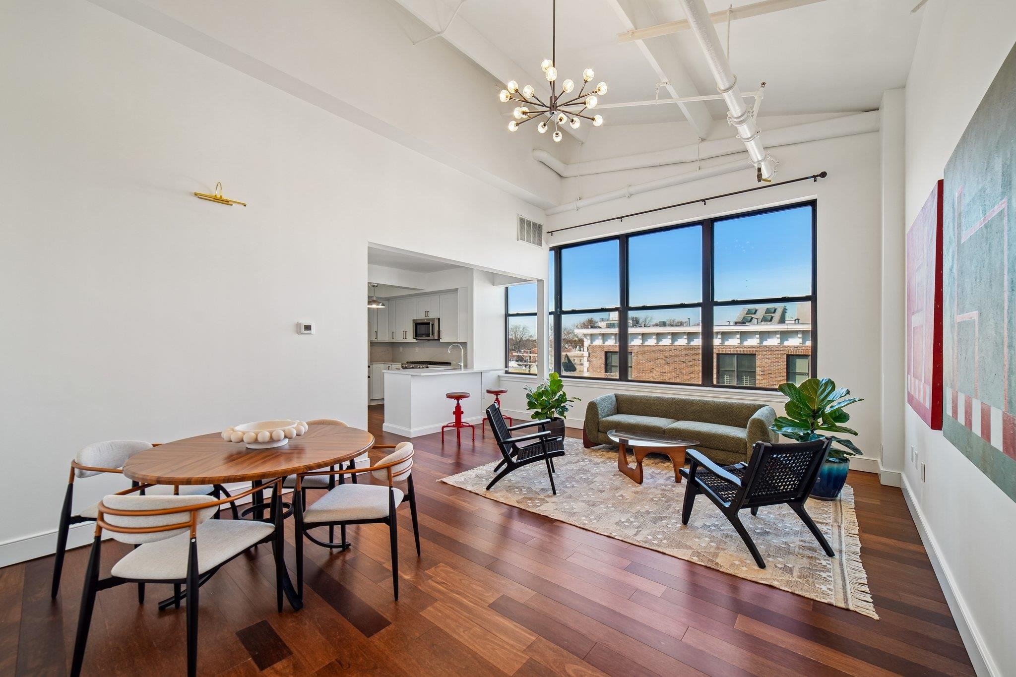 300 COMMUNIPAW AVE - Photo 5