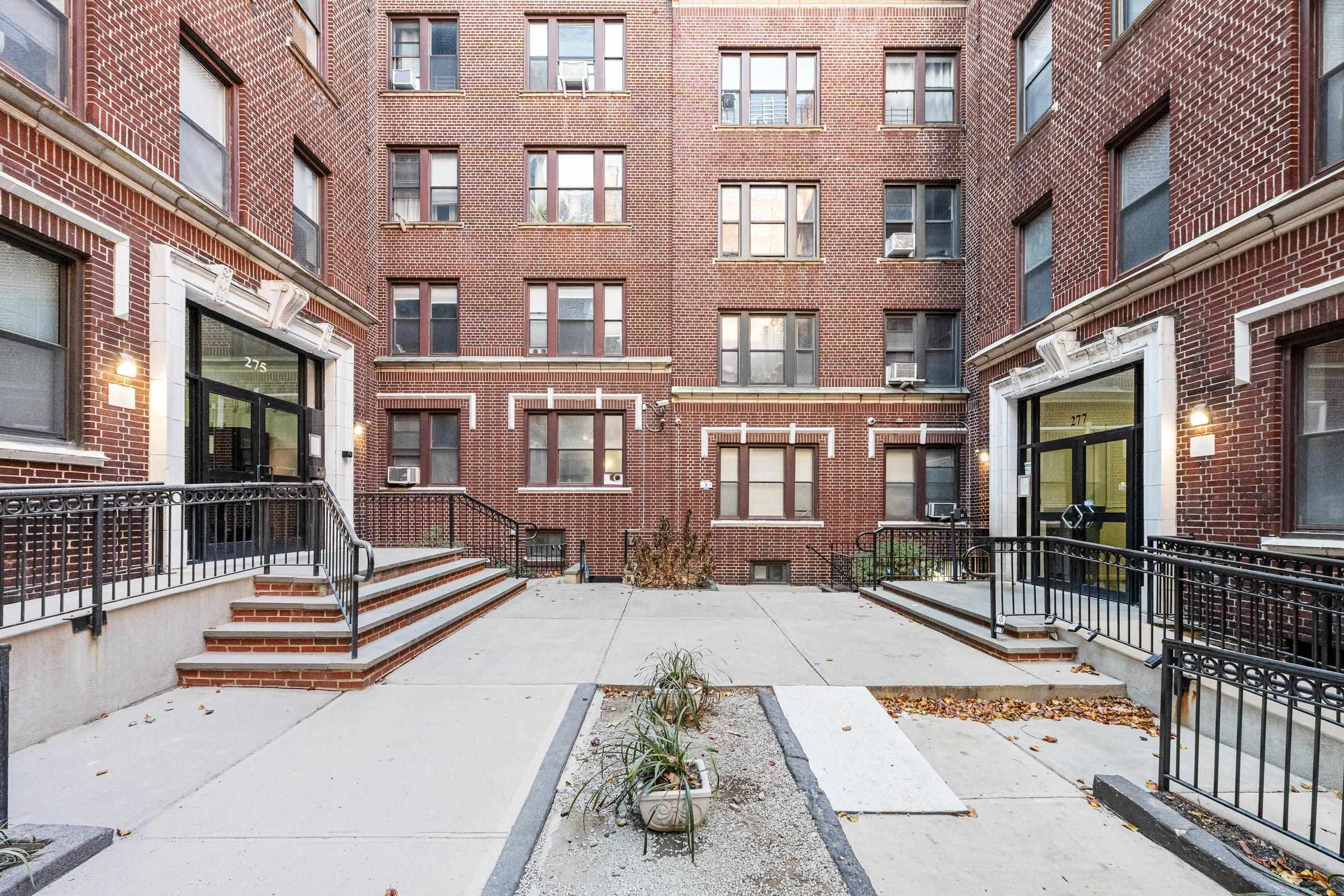 277 HARRISON AVE - Photo 1