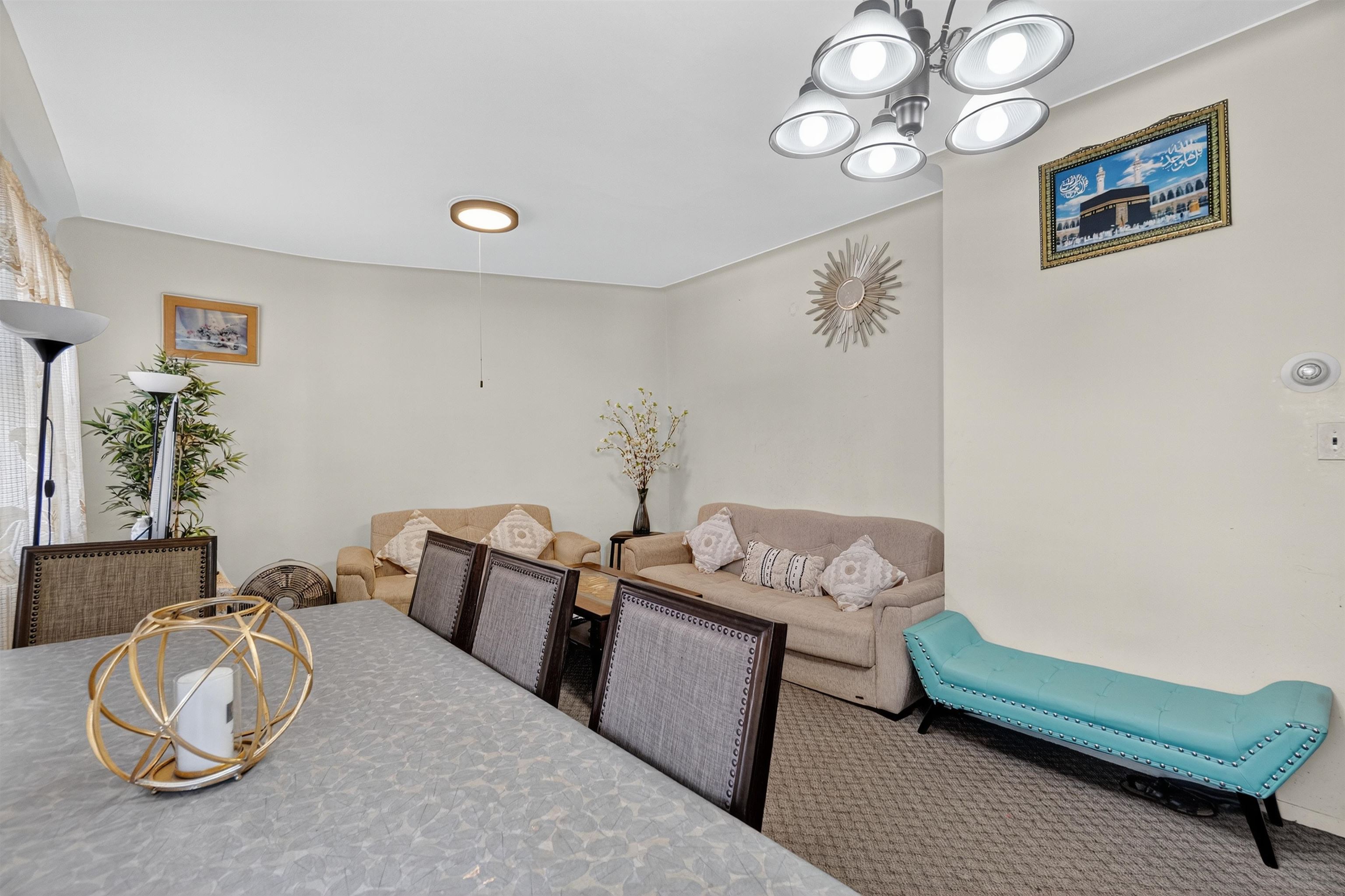 98 WEST 49TH ST - Photo 1