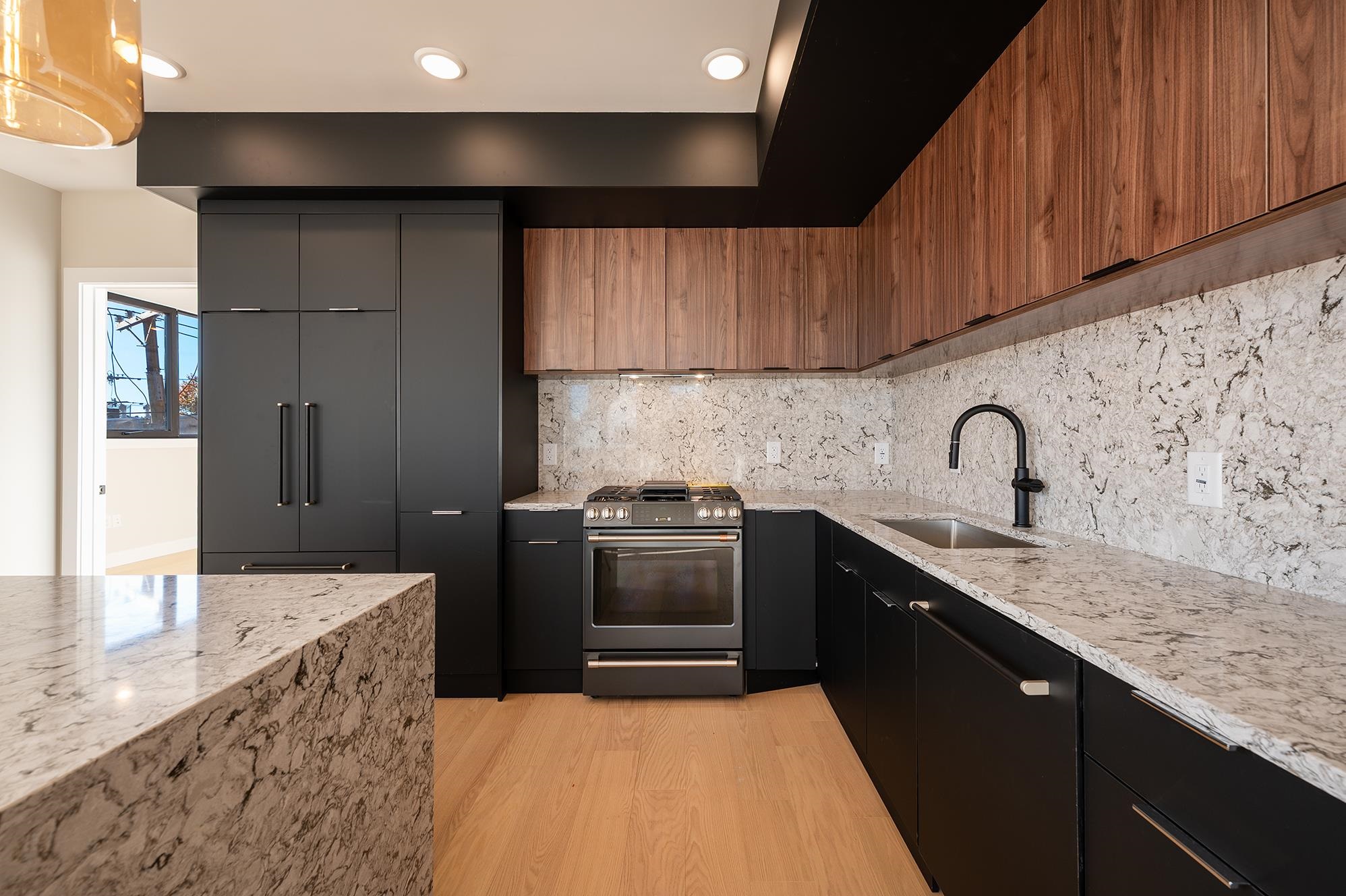 10 SOUTH ST - Photo 4