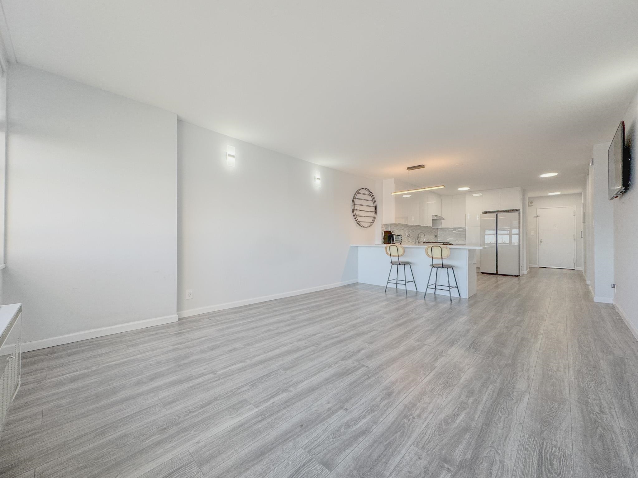 7002 BLVD EAST - Photo 5