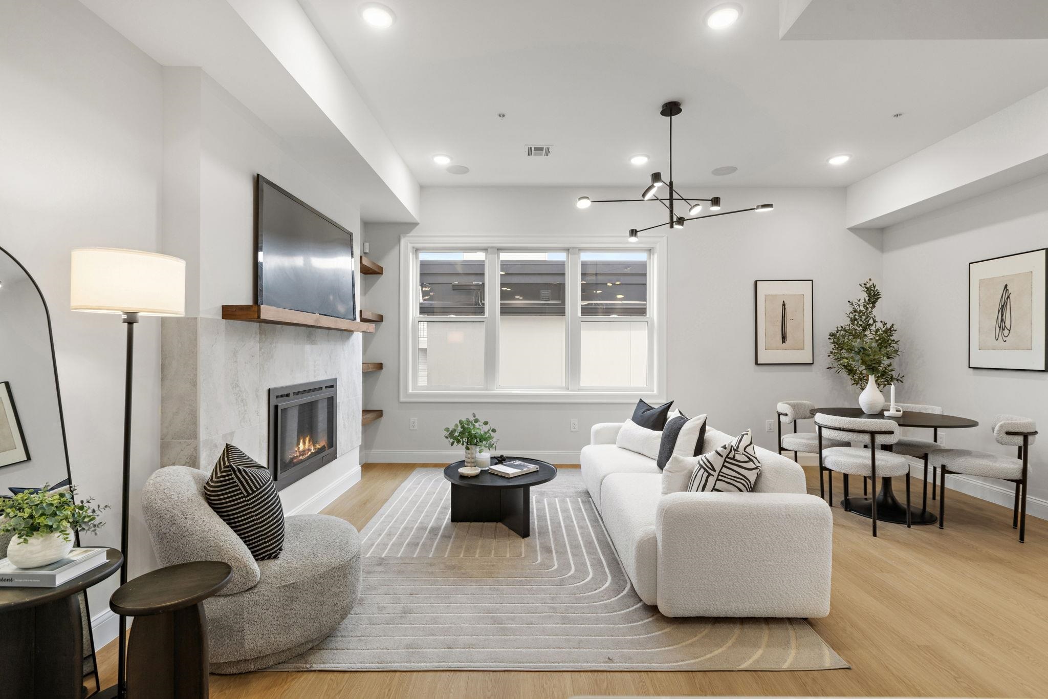 192 CAMBRIDGE AVE - Photo 2