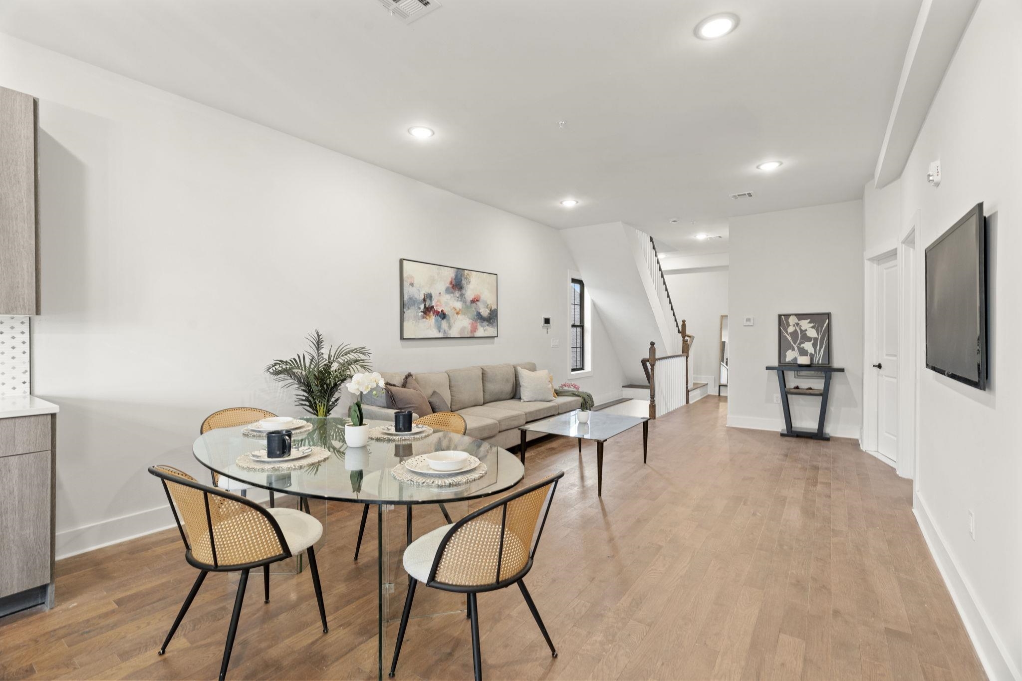 547 PALISADE AVE - Photo 4