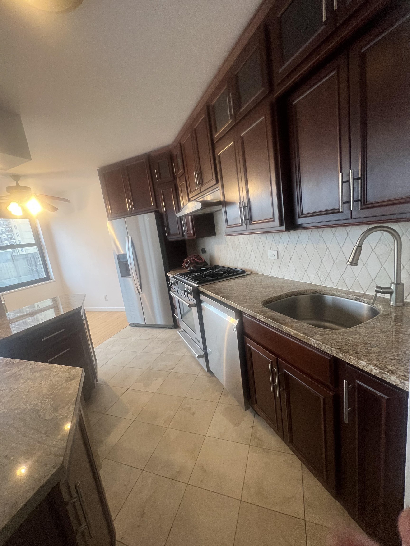 7000 BLVD EAST #18C