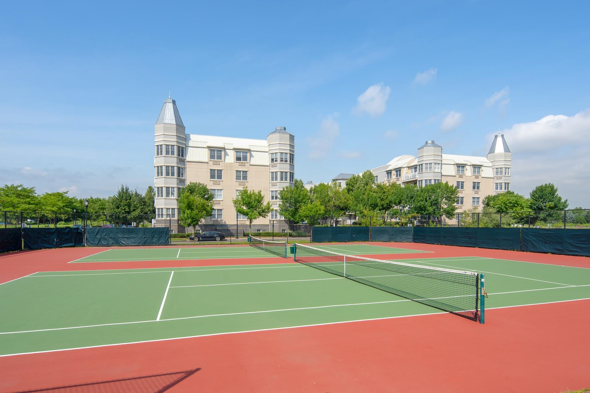 207 SHEARWATER CT WEST #31