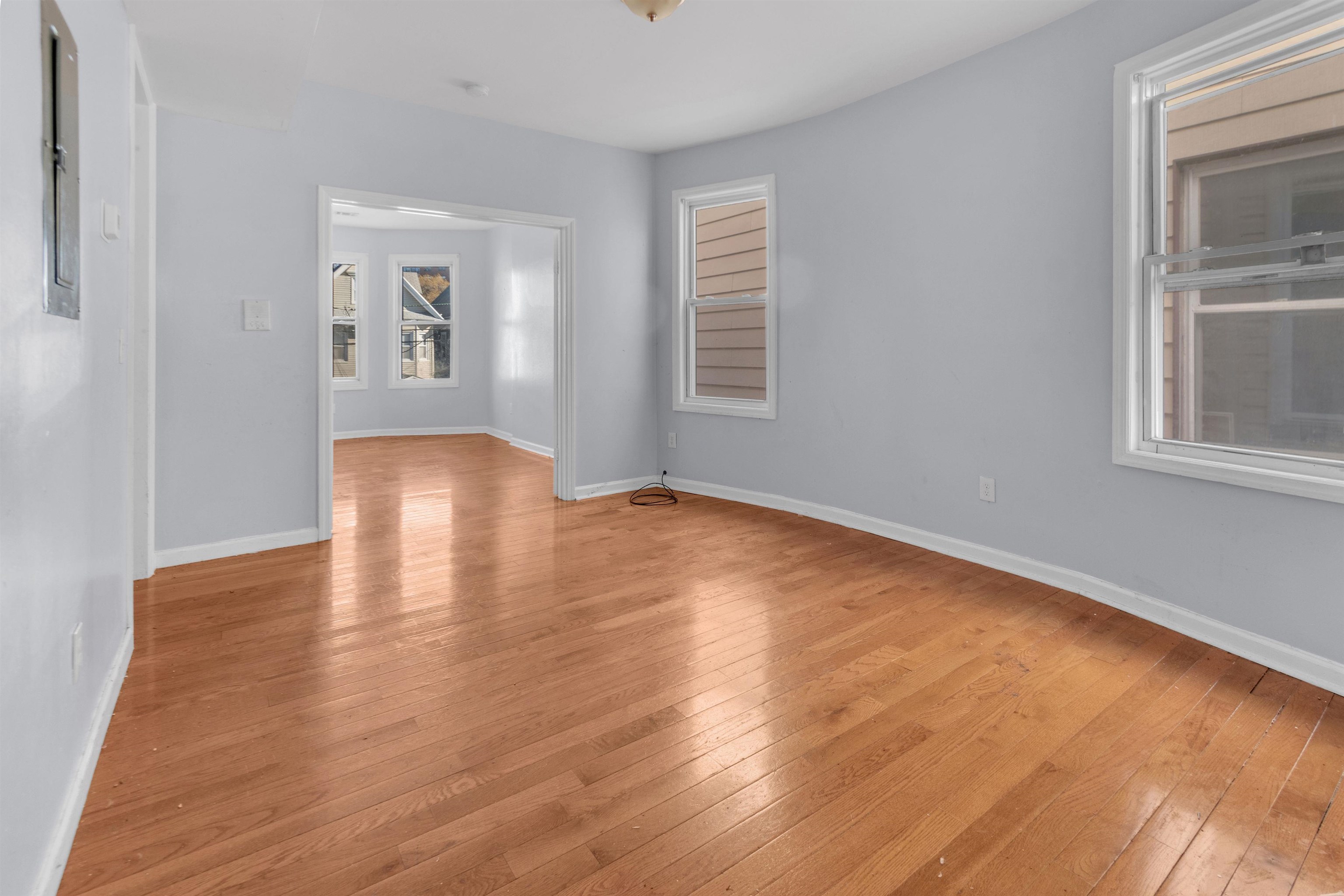 143 PEARSALL AVE - Photo 5