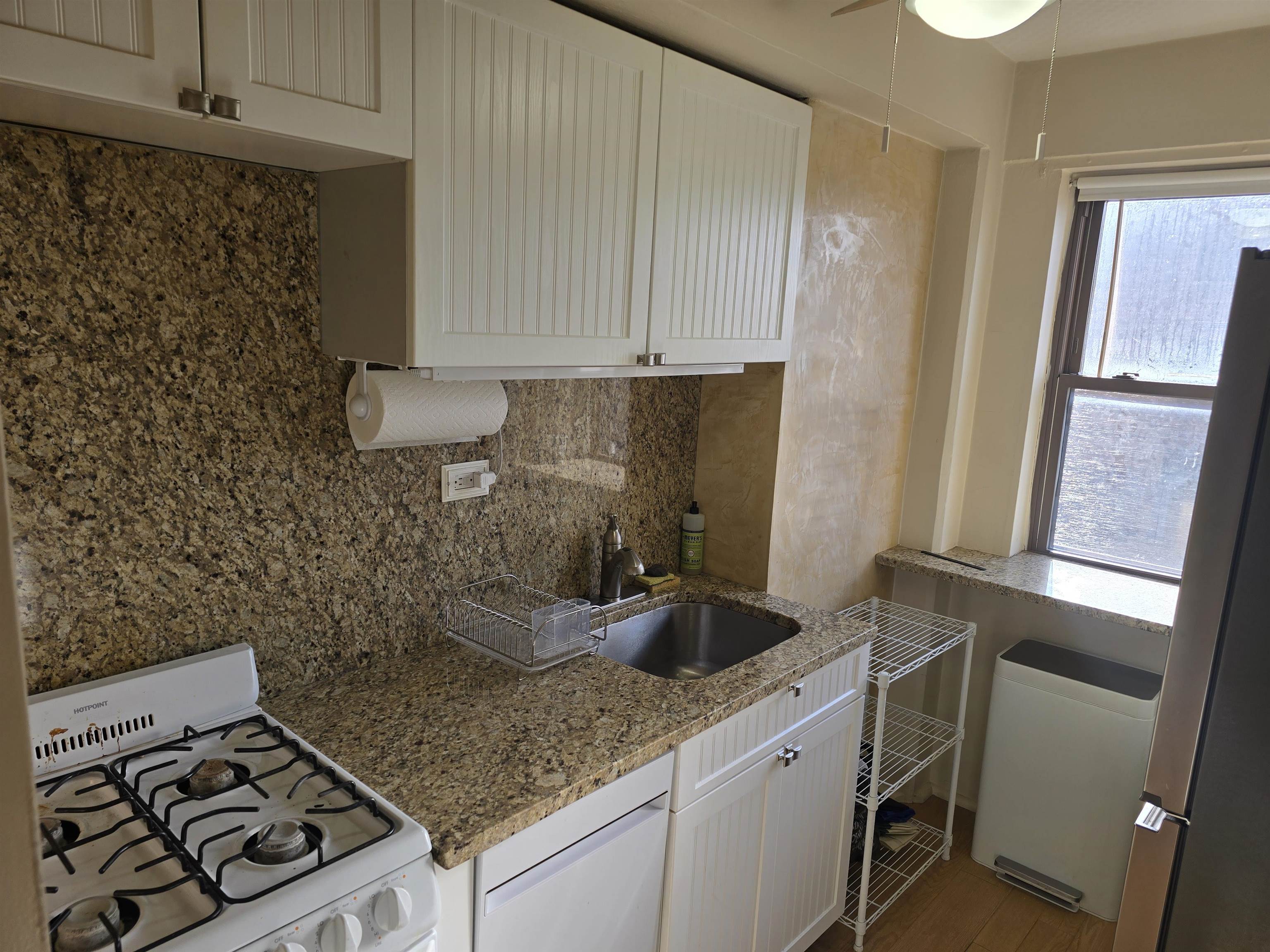 8811 BERGENLINE AVE - Photo 5