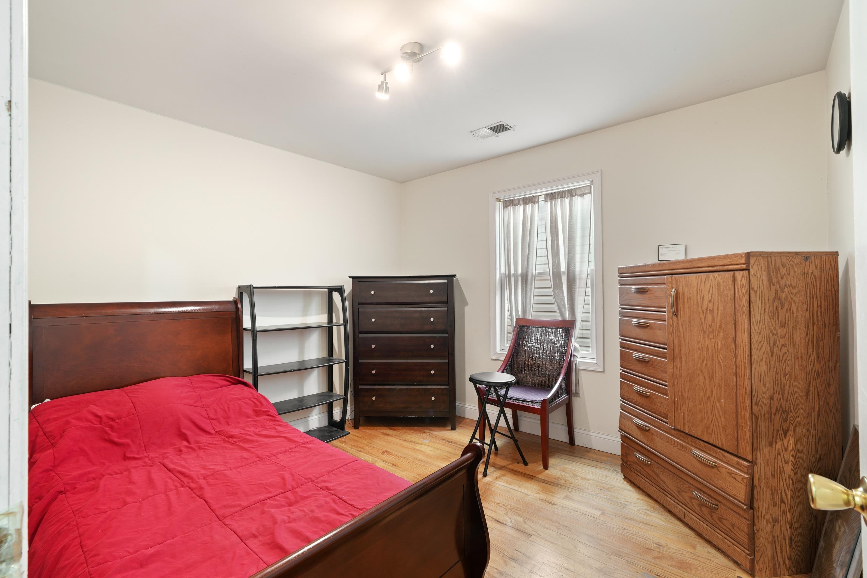 85 OAKLAND AVE - Photo 4