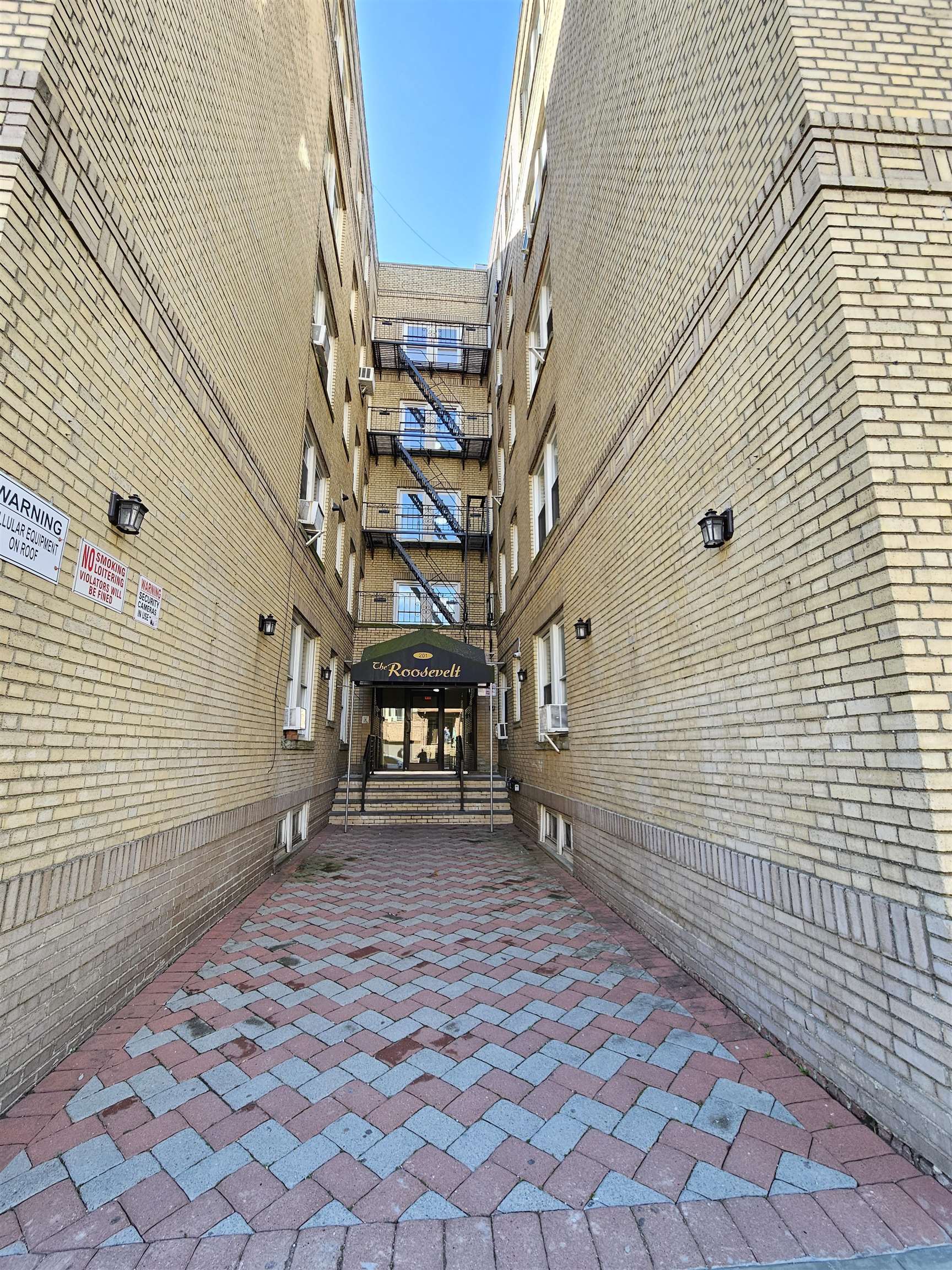 201 45TH ST - Photo 1