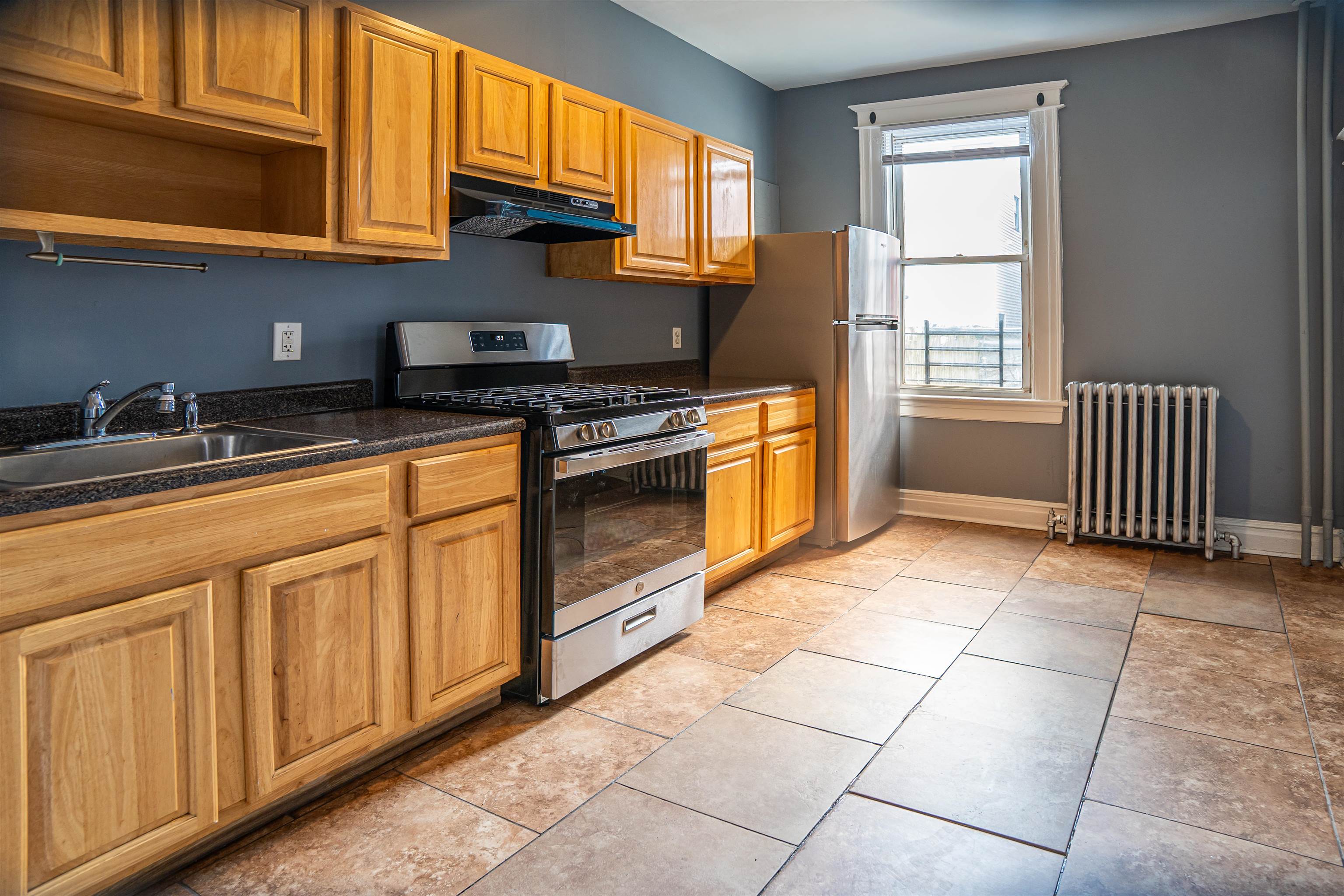 225 WILKINSON AVE - Photo 5